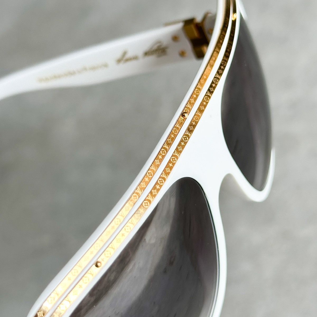 Louis Vuitton NIGOS PERSONAL 2004 OG LV MILLIONAIRE SUNGLASSES Size ONE SIZE - 4 Thumbnail
