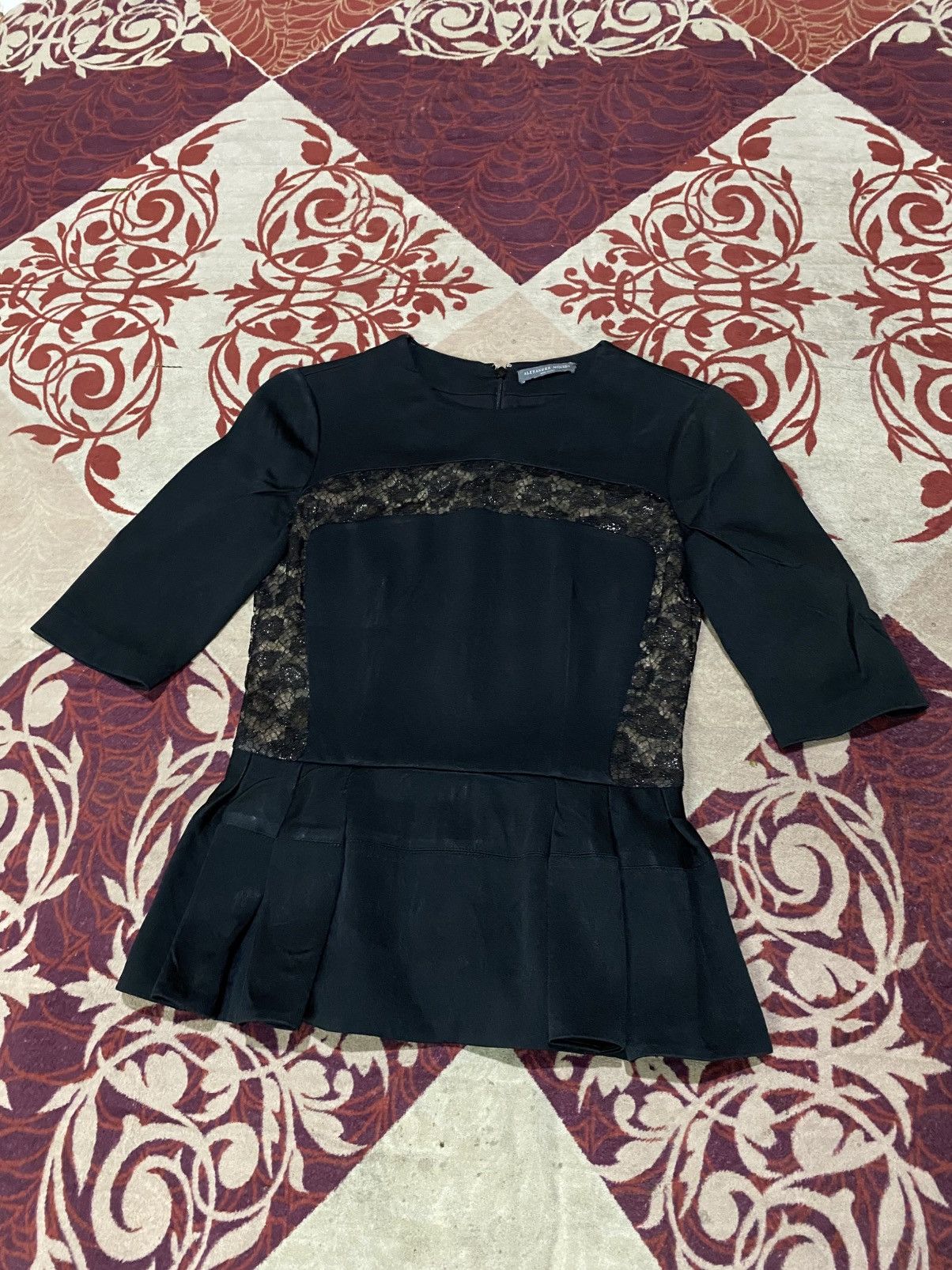 Alexander McQueen Alexander McQueen Black Lace Blouse Size XS / US 0-2 / IT 36-38 - 2 Thumbnail