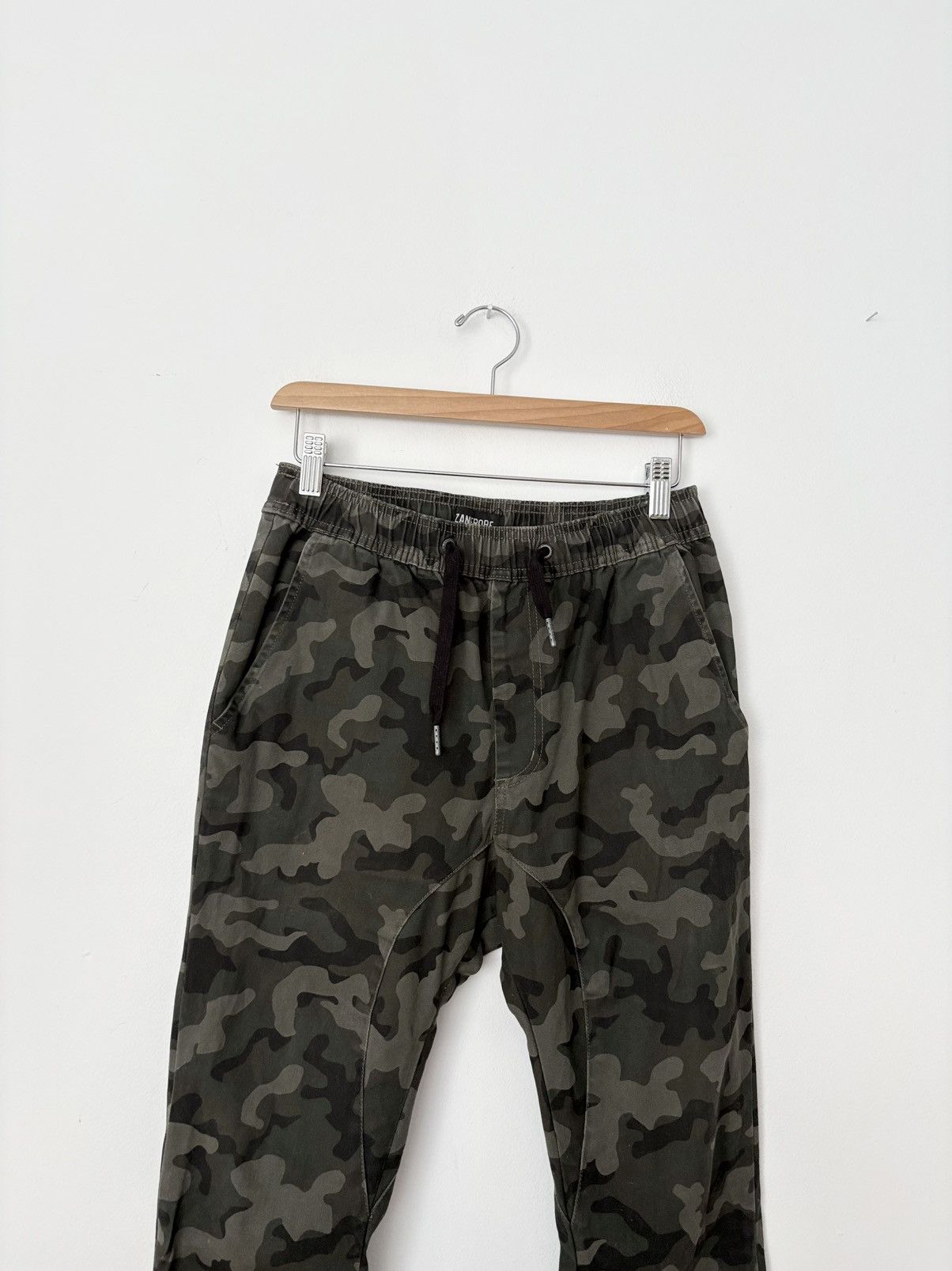 Zanerobe Zanerobe sureshot camo joggers Size US 29 - 2 Thumbnail