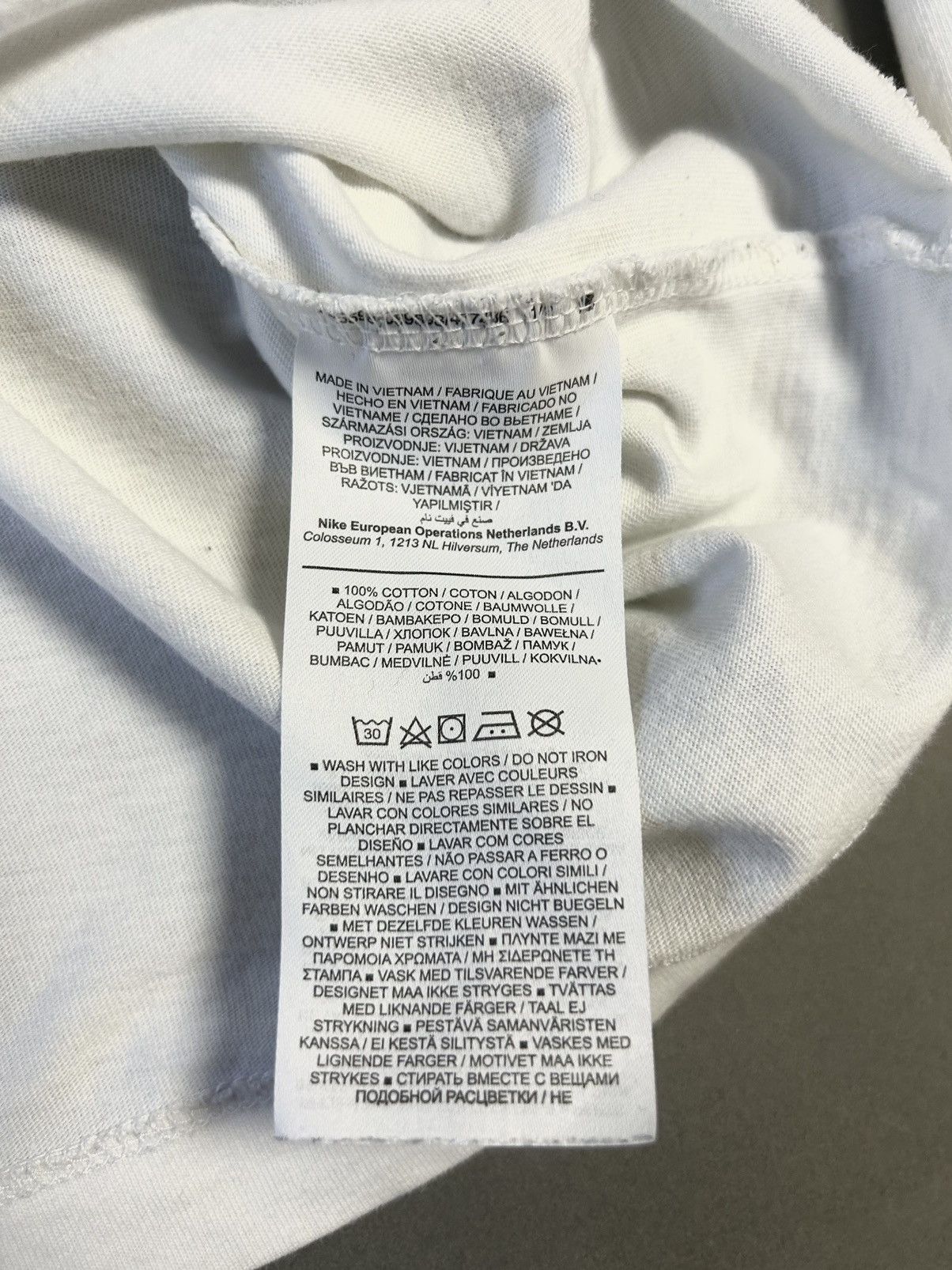 Jordan Brand PSG Jordan white long sleeve T-shirt big logo Paris Size US S / EU 44-46 / 1 - 6 Thumbnail