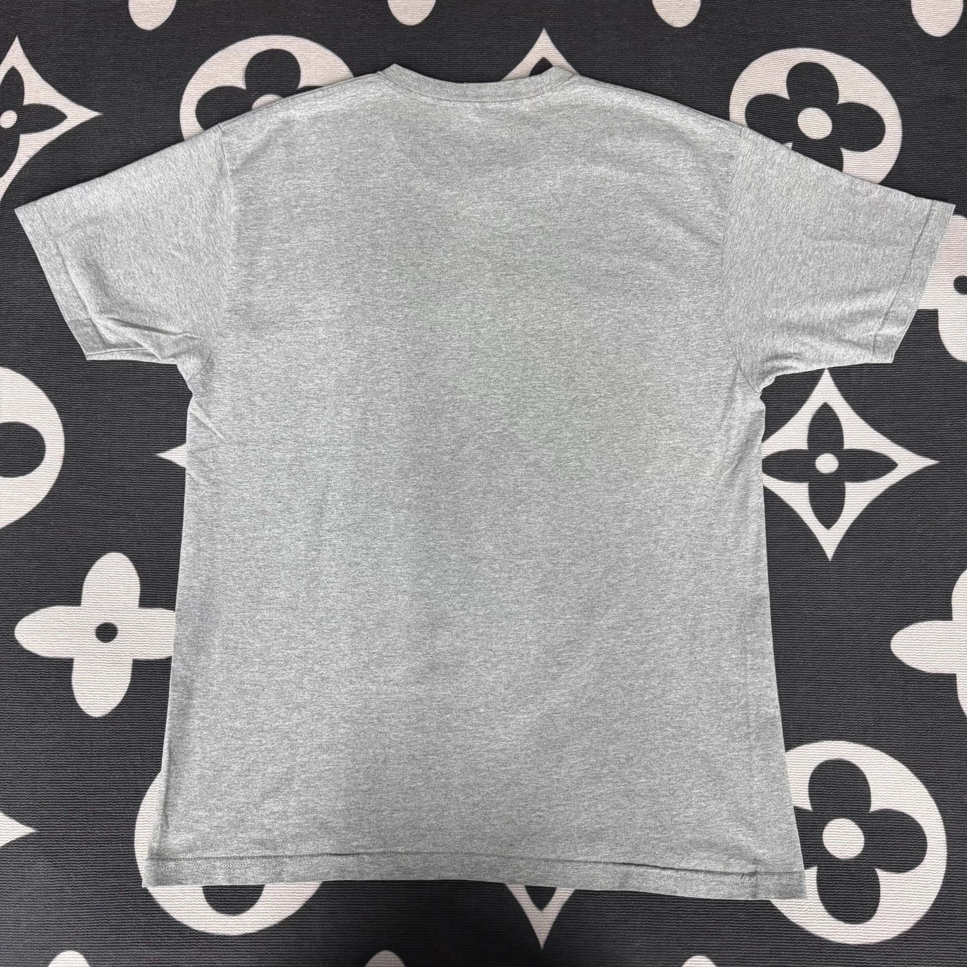 Supreme Supreme Grey Portrait Print Short Sleeve T-shirt Q10 Size US XL / EU 56 / 4 - 2 Thumbnail
