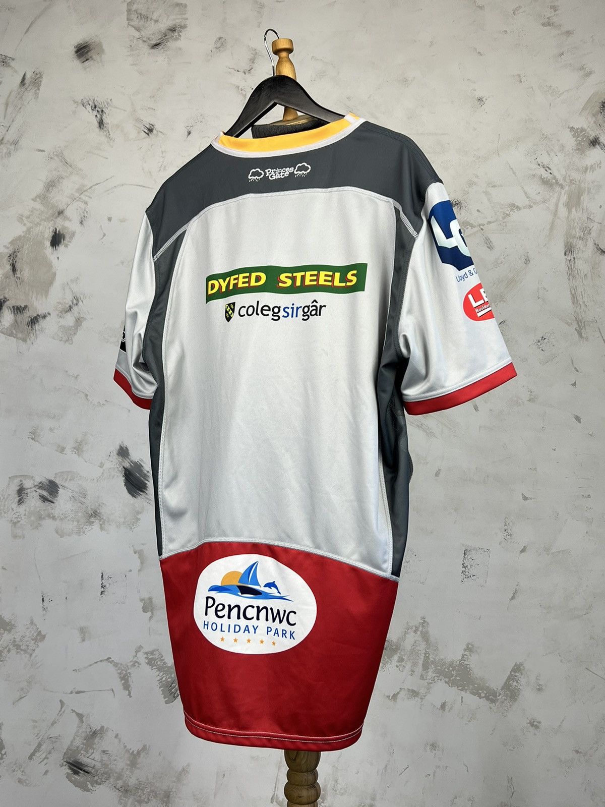 Macron Macron Scarlets Rugby Union Jersey Shirt Size 3XL Size US XXL / EU 58 / 5 - 3 Thumbnail