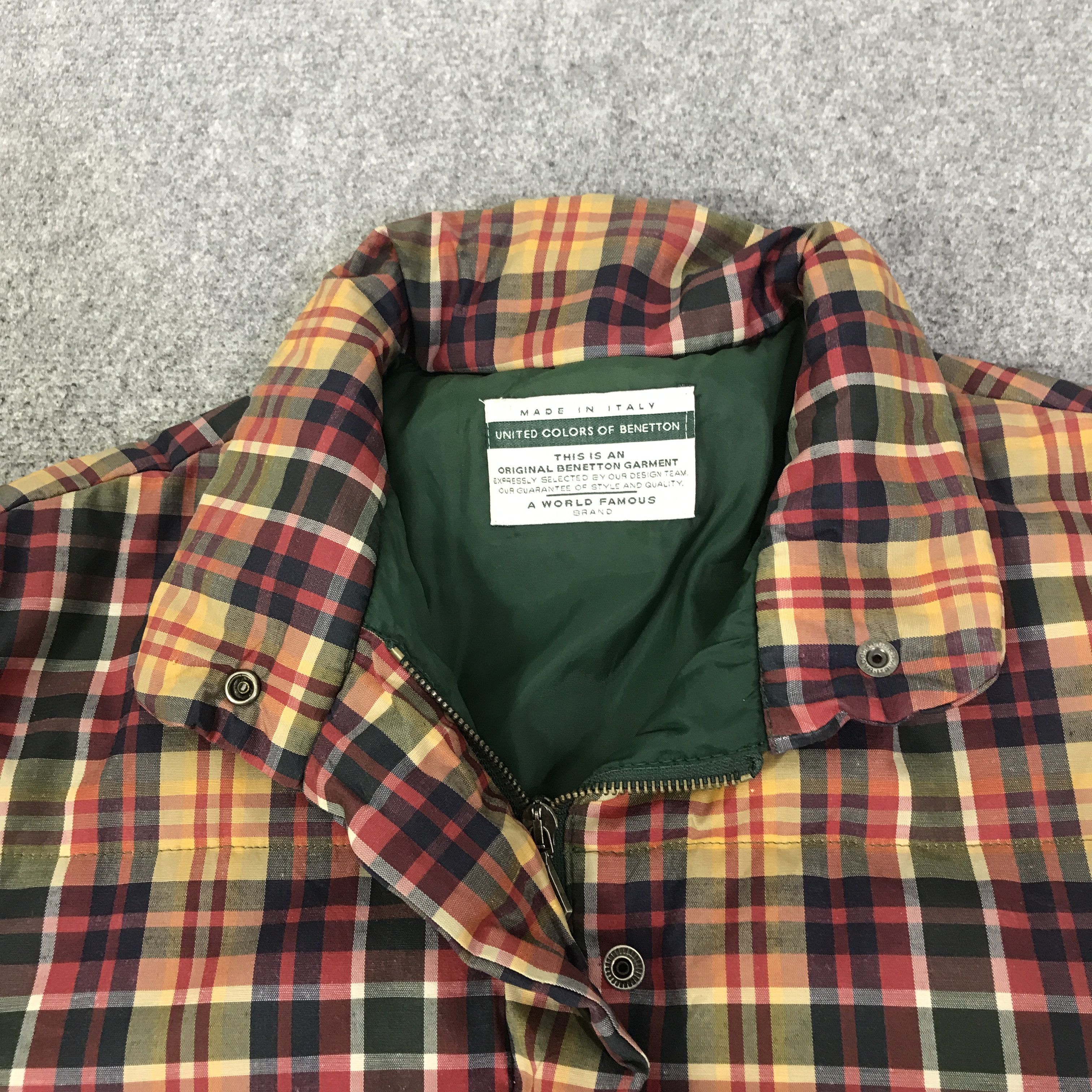 United Colors Of Benetton Vtg united colors of benetton qualited jacket K84B1 Size US M / EU 48-50 / 2 - 5 Thumbnail