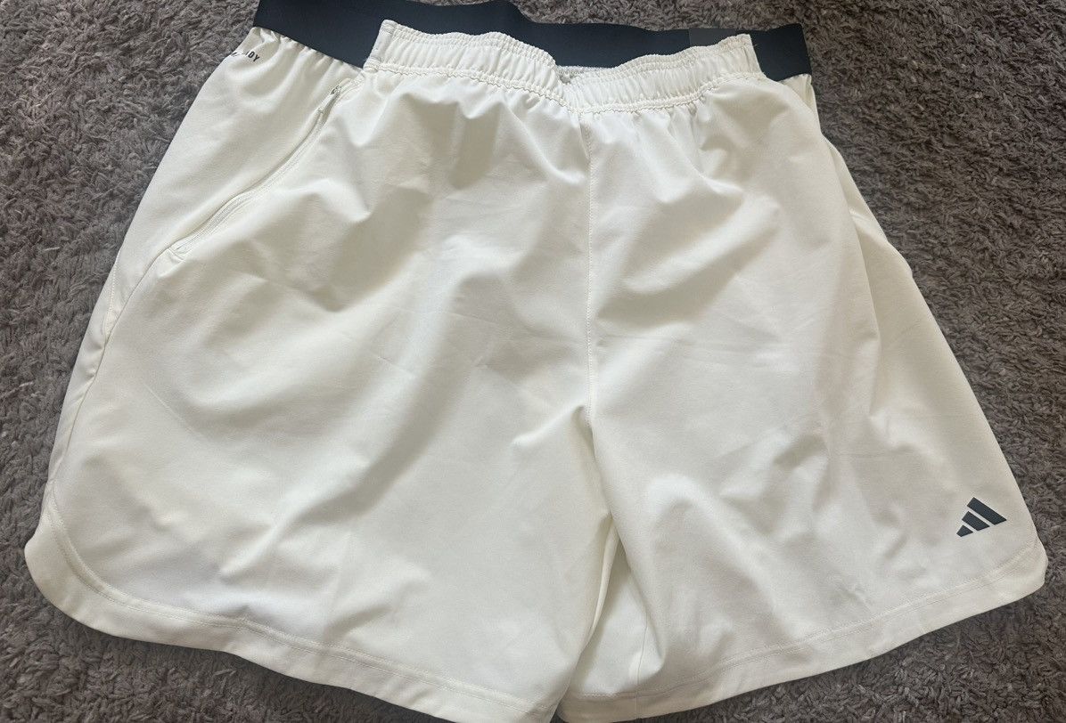Adidas adidas Men's Axis IW6675 Woven Training Shorts 4.0 Size XL Size US 35 - 1 Thumbnail