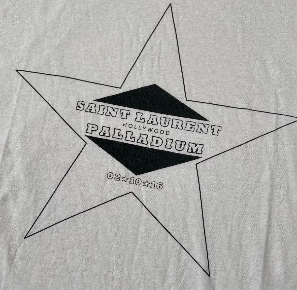 Saint Laurent Paris Saint Laurent tee Size US L / EU 52-54 / 3 - 3 Thumbnail