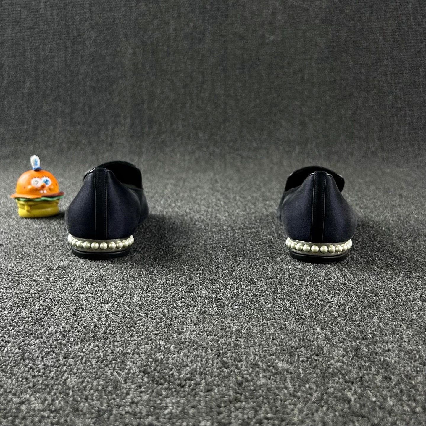 Chanel Chanel black pearl low heel CC logo shoes size 36.5 Size US 4.5 / IT 34.5 - 5 Thumbnail