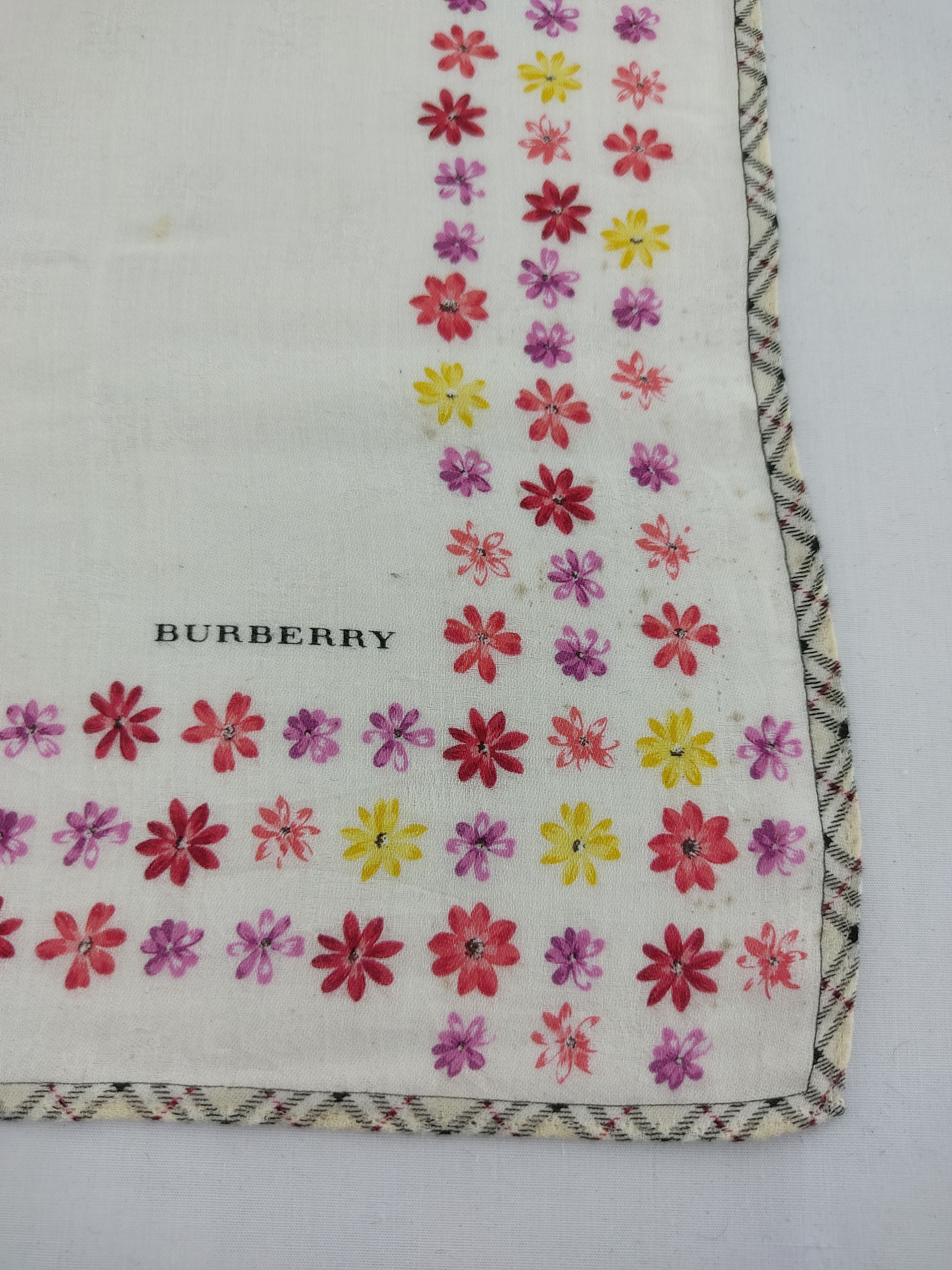 Burberry × Vintage Burberry Handkerchief / Neckwear / Bandana Size ONE SIZE - 8 Thumbnail