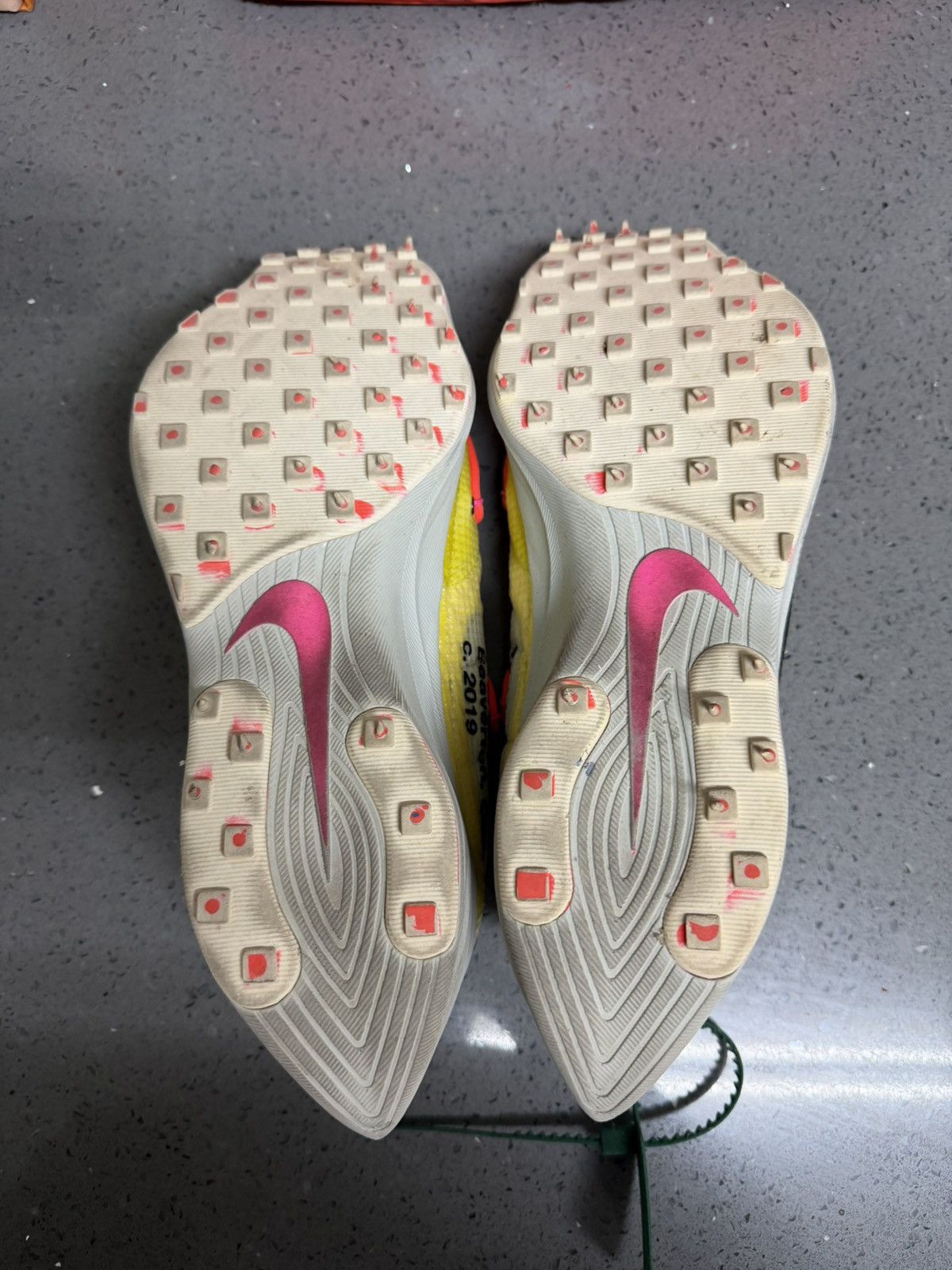Nike × Off-White Nike Vapor Street Tour Yellow 14US / 47EU Size US 14 / EU 47 - 6 Thumbnail