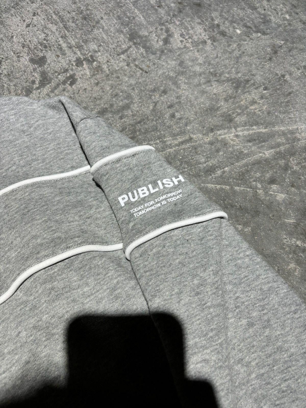 Publish Publish Jerome Crewneck Size US L / EU 52-54 / 3 - 4 Thumbnail