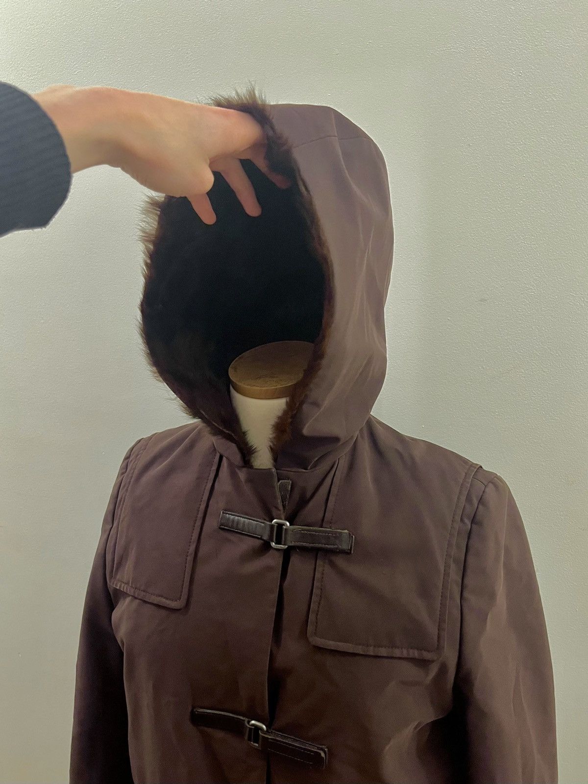 Prada Prada fw99 iconic brown nylon fur lined coat Size M / US 6-8 / IT 42-44 - 5 Thumbnail