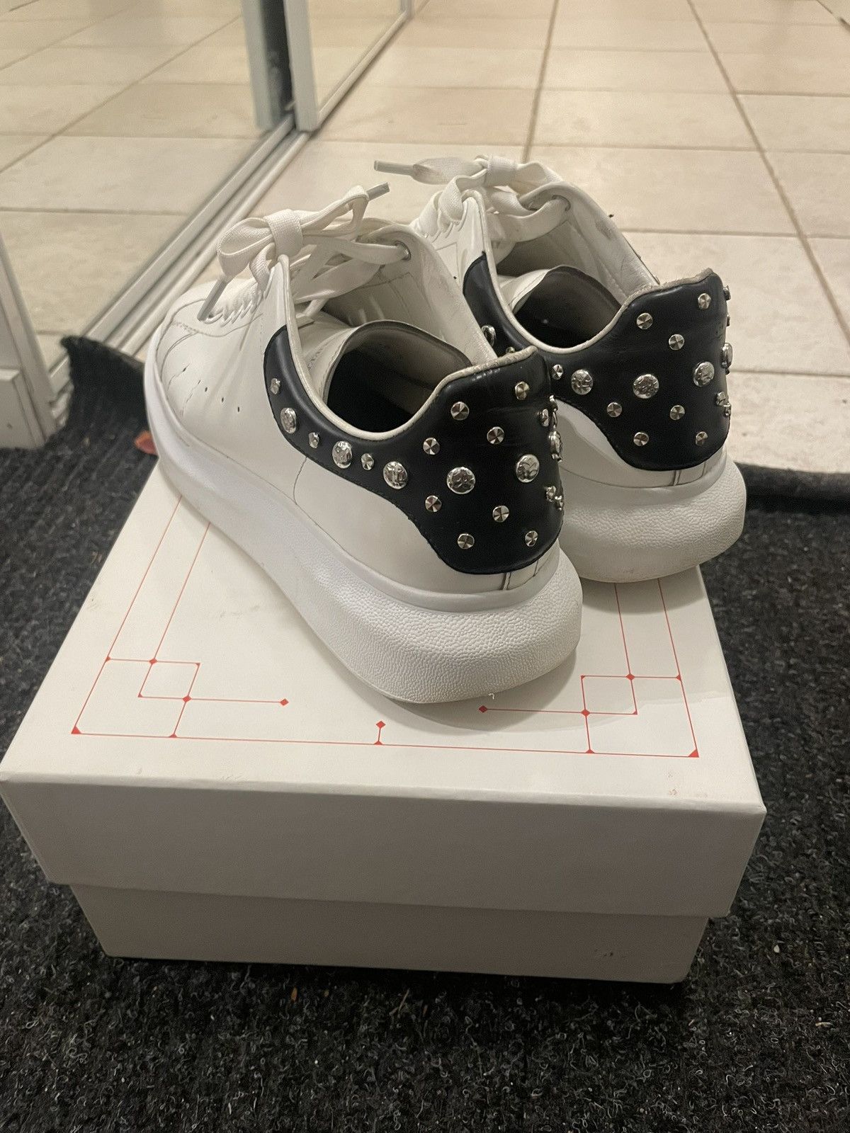 Alexander McQueen Alexander McQueen Oversized studded leather Size US 8.5 / EU 41-42 - 3 Thumbnail