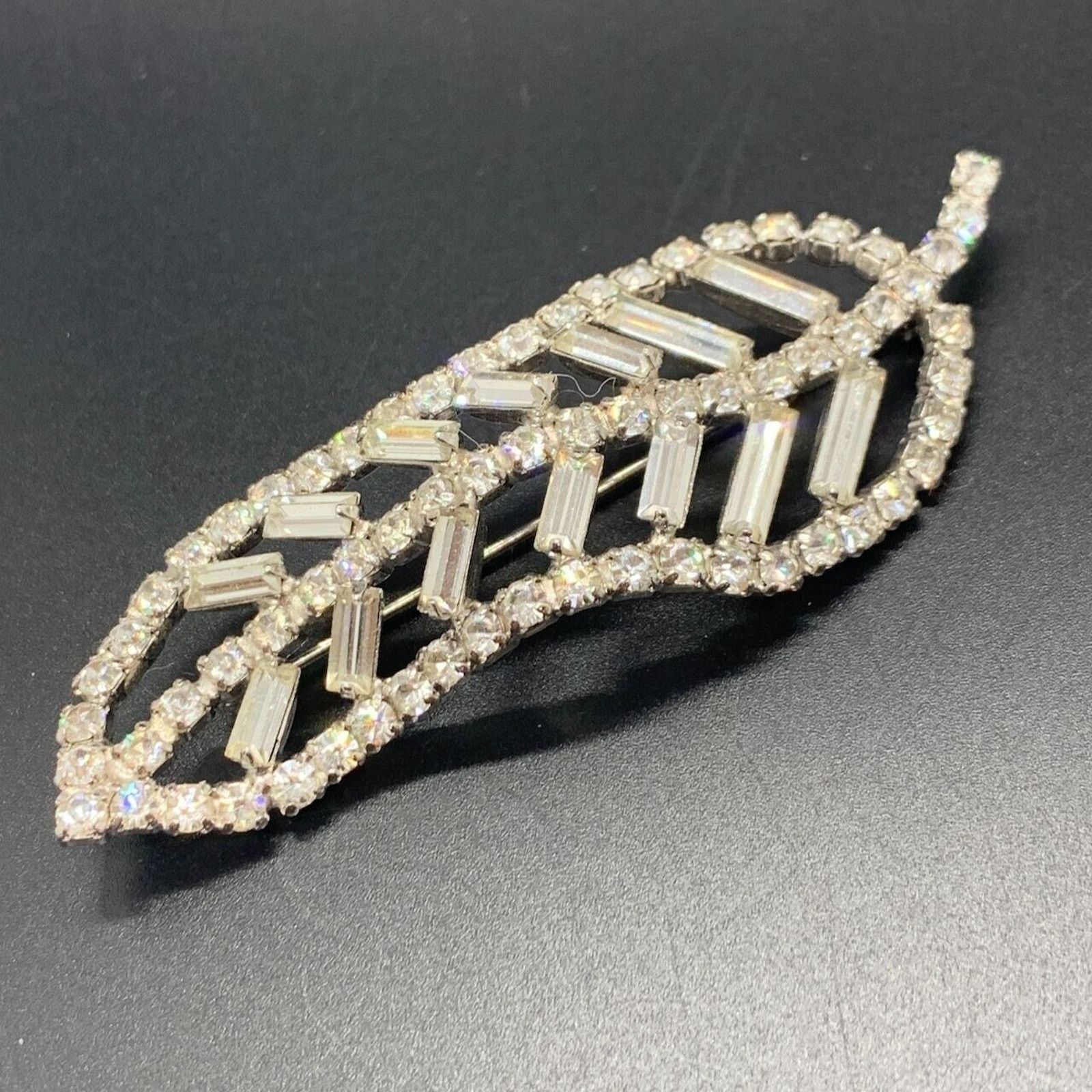 Other Vintage Silver Tone Baguette Rhinestone Leaf Brooch 3.25" Size ONE SIZE - 1 Thumbnail