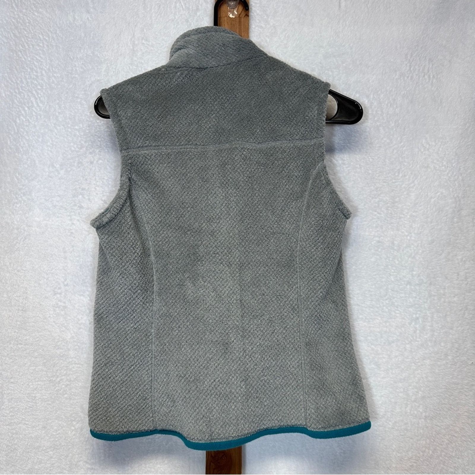 Patagonia Patagonia Polartec Gray & Blue Re-Tooled Full Zip Vest Sz S Size S / US 4 / IT 40 - 4 Thumbnail