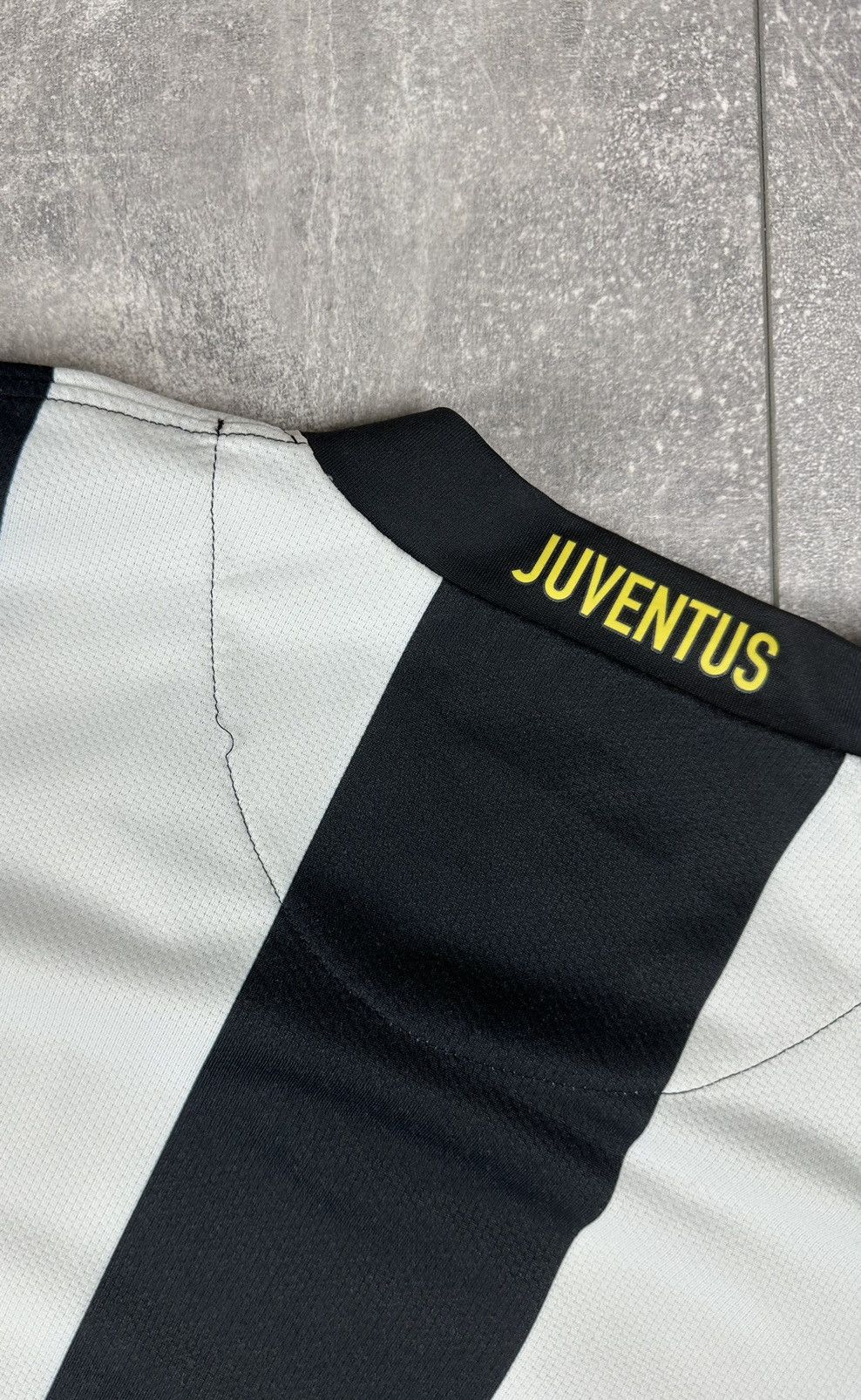 Nike Nike Juventus 2009/10 Home Soccer Football Jersey Size US S / EU 44-46 / 1 - 19 Thumbnail