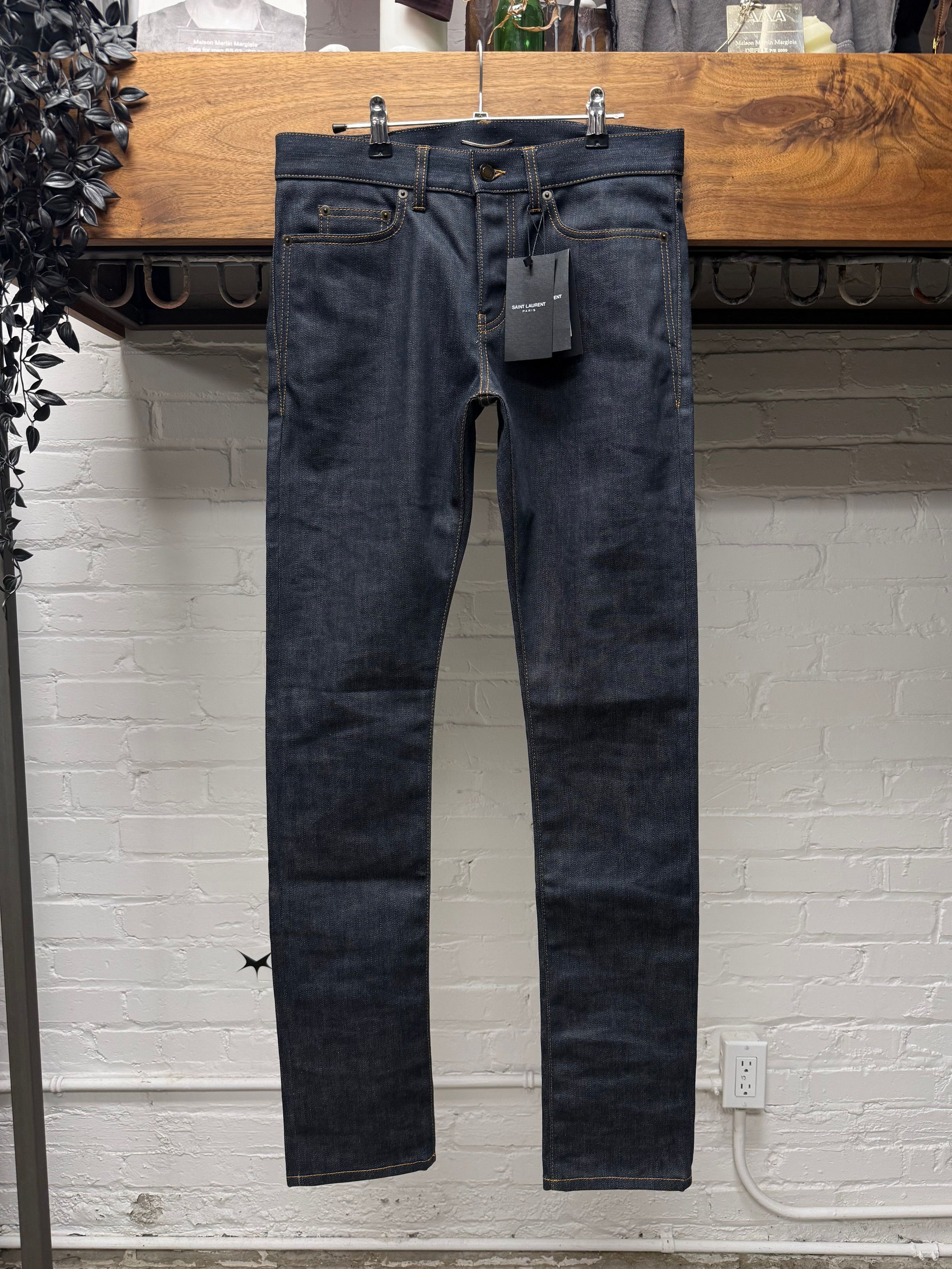 Saint Laurent Paris 2020 Saint Laurent ‘D18’ Dark Raw Washed Blue Skinny Jeans Size US 28 / EU 44 - 1 Thumbnail