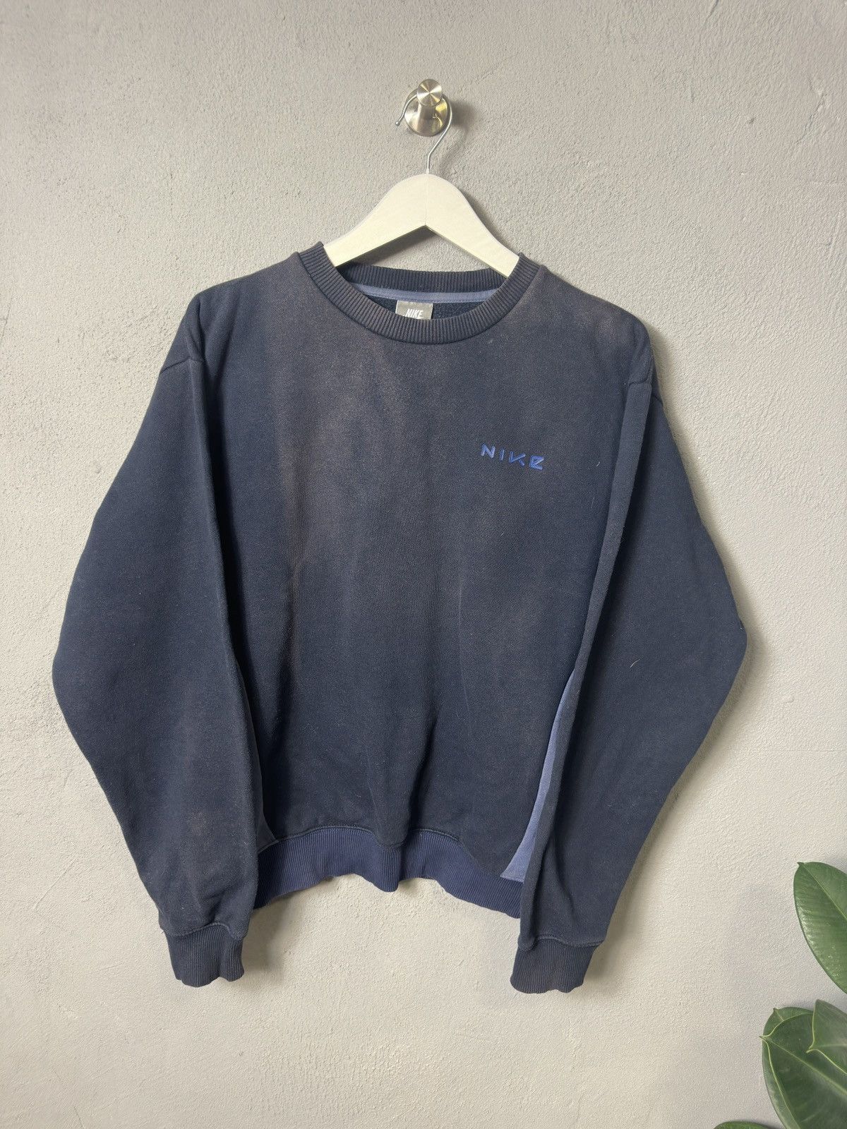 Nike × Vintage Nike Vintage Y2K Faded Sweatshirt Size US L / EU 52-54 / 3 - 2 Thumbnail