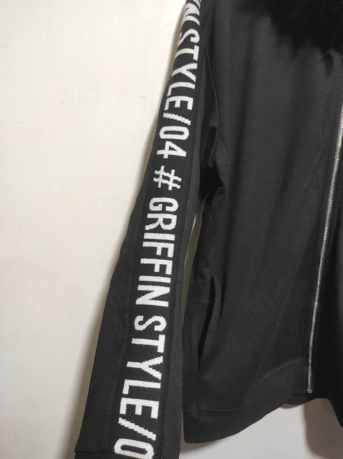 Japanese Brand Griffin Timer Tapped Zipper fur hoodie ifsix LGB style Size US L / EU 52-54 / 3 - 6 Thumbnail