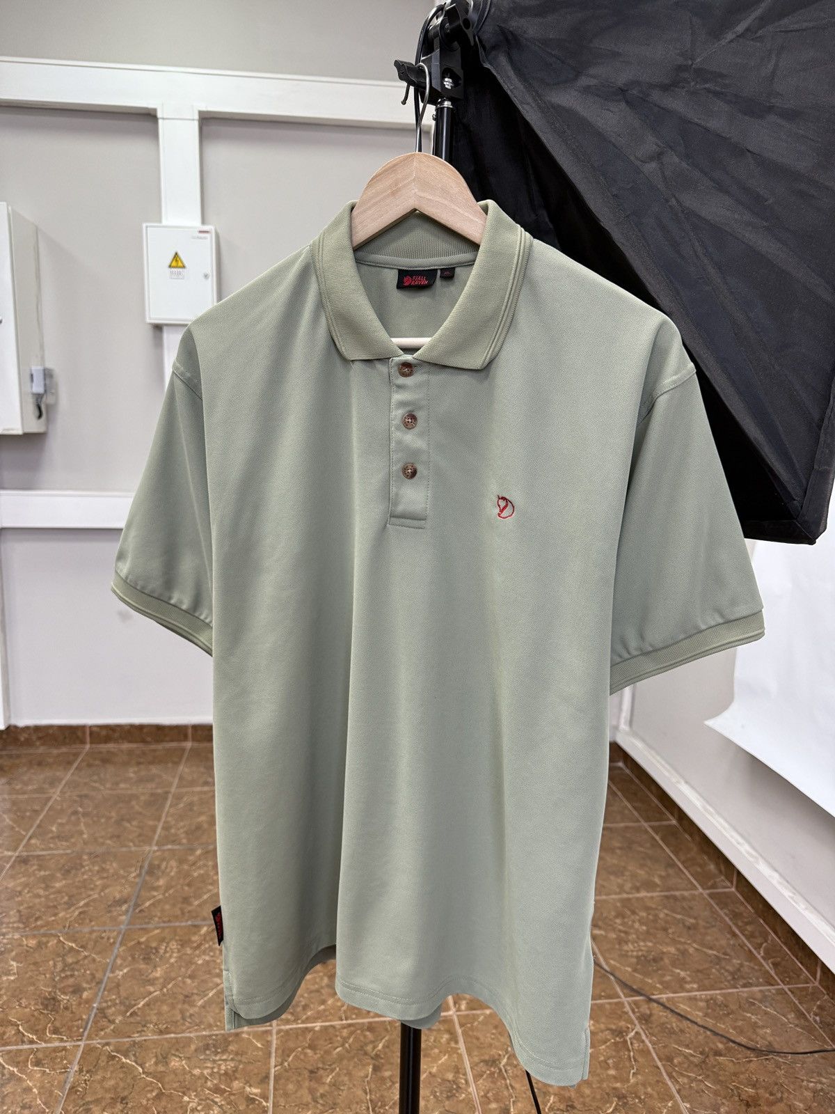 Fjallraven 🇸🇪 Fjallraven Outdoor Polo T-Shirt Rare Retro Hype Y2K Size US XL / EU 56 / 4 - 1 Thumbnail