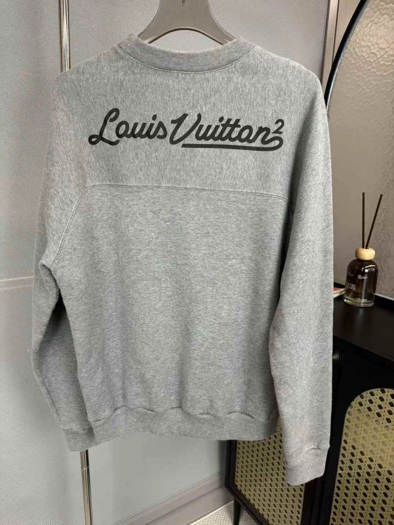 Louis Vuitton Louis Vuitton Grey Love long sleeves Size US L / EU 52-54 / 3 - 2 Thumbnail