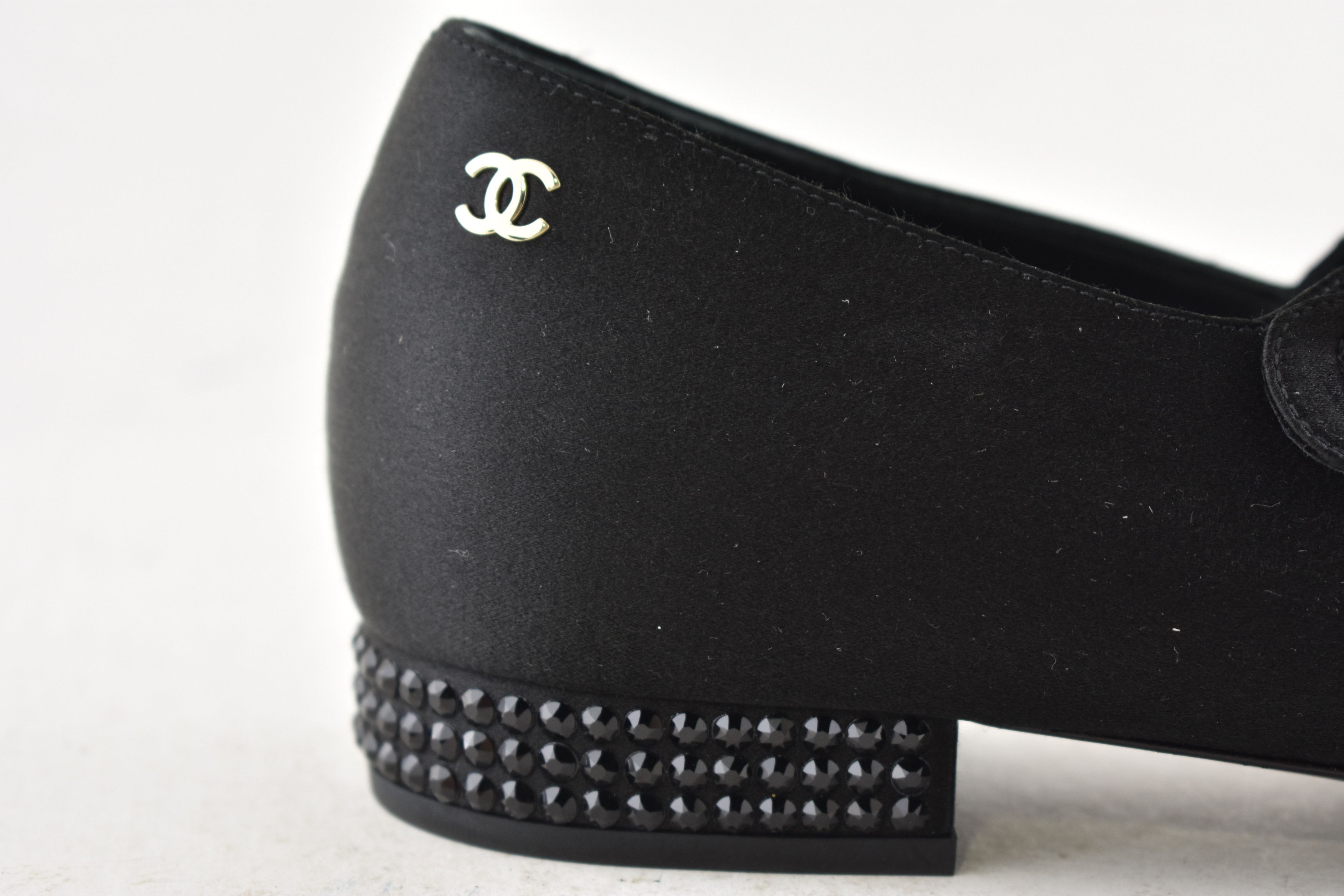 Chanel Chanel 24B Crystal CC Logo Mary Jane Strap Ballet Flat 37 Size US 7 / IT 37 - 7 Thumbnail