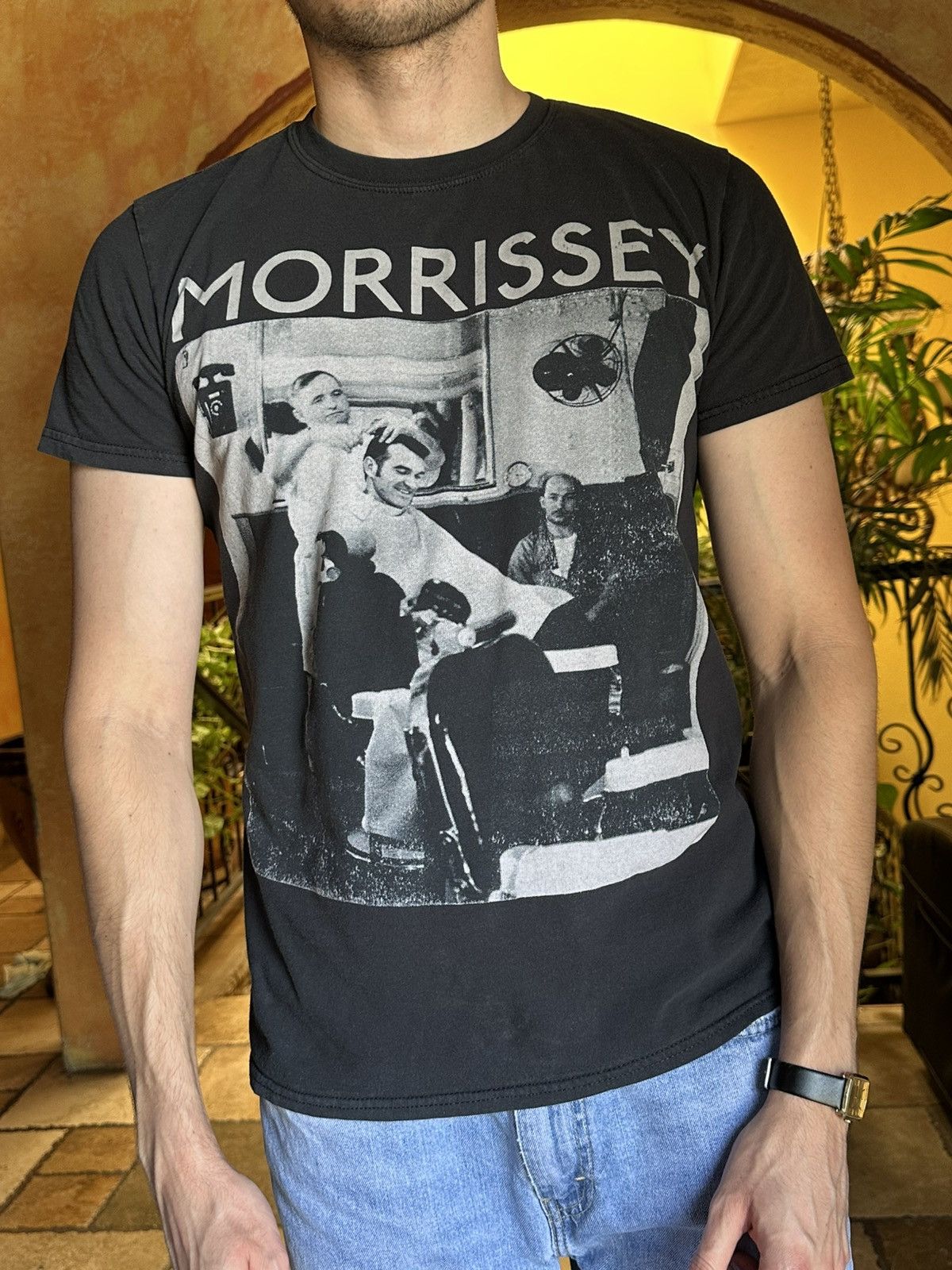 Morrissey 💈 y2k Morrissey Barber Shop tour tee medium Size US M / EU 48-50 / 2 - 5 Thumbnail