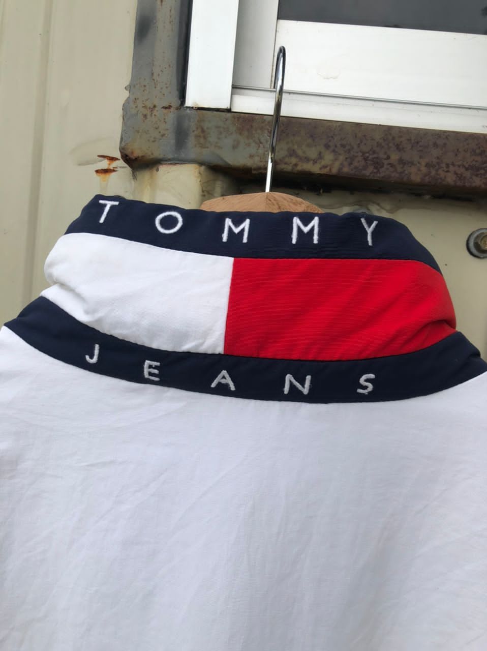 Tommy Hilfiger × Vintage Vintage Tommy Hilfiger Jeans SpellOut Flag Jacket Size US L / EU 52-54 / 3 - 7 Thumbnail