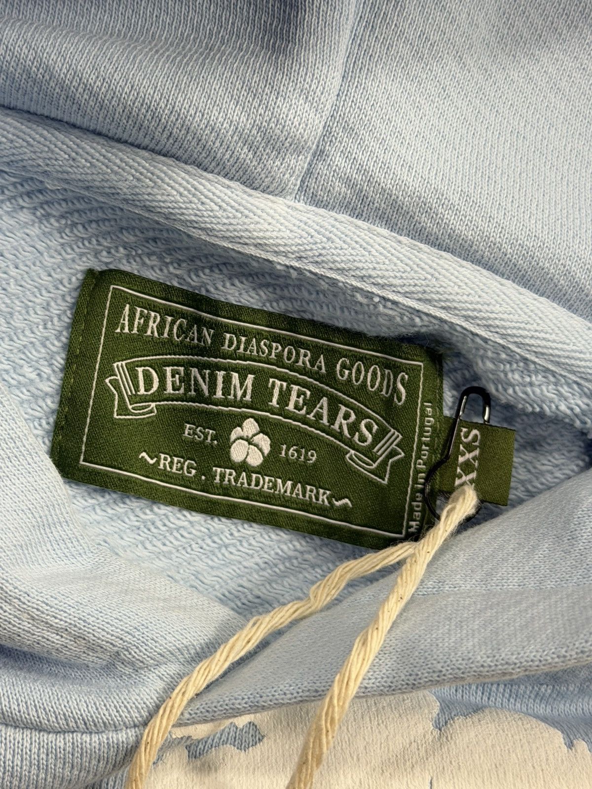 DENIM TEARS Denim Tears Mono Cotton Wreath Hoodie Size US XXS / EU 40 - 4 Thumbnail