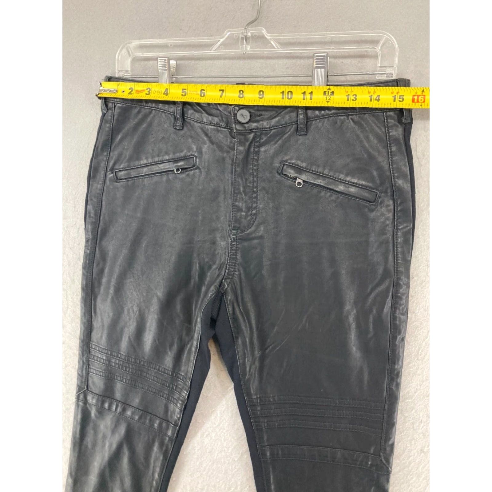 Vintage PILCRO AND THE LETTERPRESS Women’s Jegging Pants 30 Black Faux Leather Skin Tight 90s Gothic Size 30" / US 8 / IT 44 - 2 Thumbnail