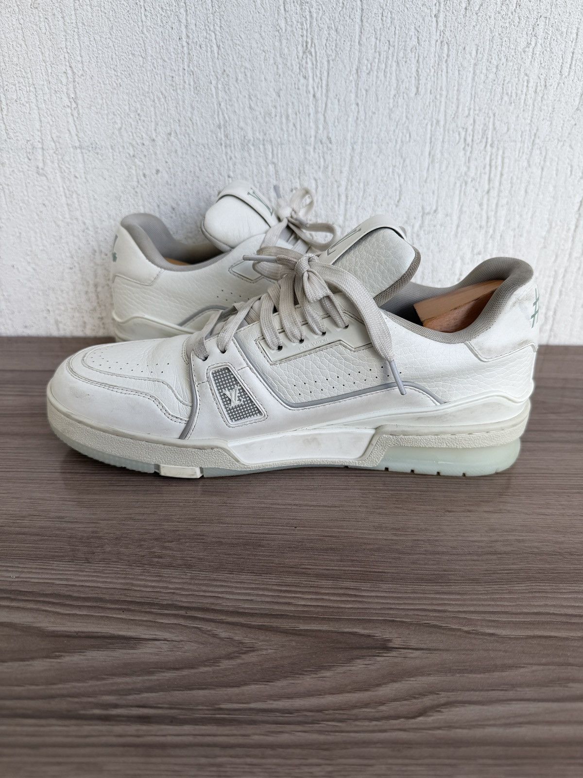 Louis Vuitton lv trainers by Virgil Abloh Size US 9 / EU 42 - 11 Thumbnail