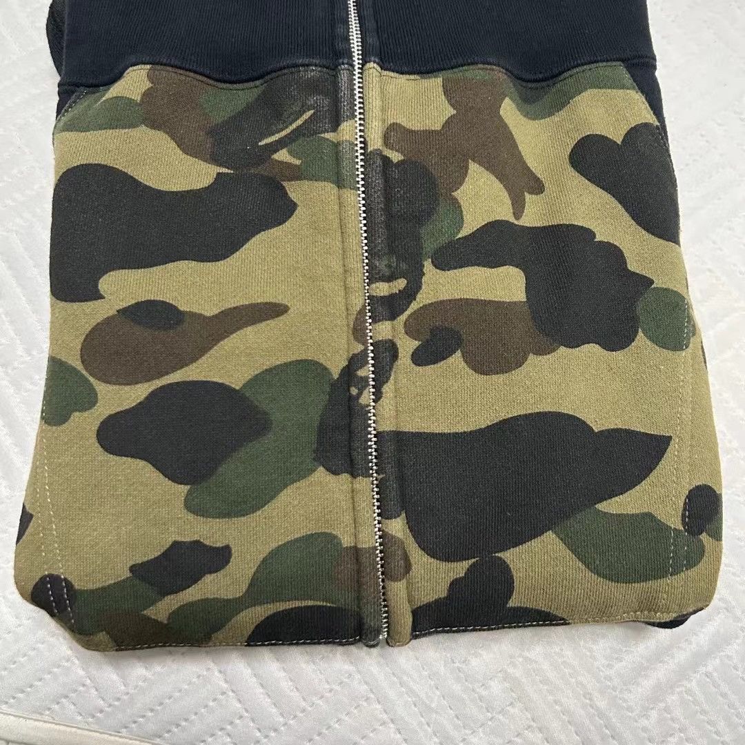Bape 1ST CAMO SHARK FULL ZIP HOODIE Size US M / EU 48-50 / 2 - 9 Thumbnail