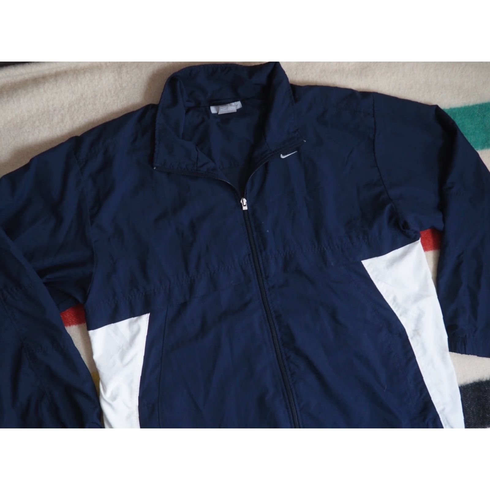 Nike VTG Nike Windbreaker Jacket XL Blue Navy White Mini Swoosh Logo Zip Windbreaker Mens XL Size US XL / EU 56 / 4 - 2 Thumbnail
