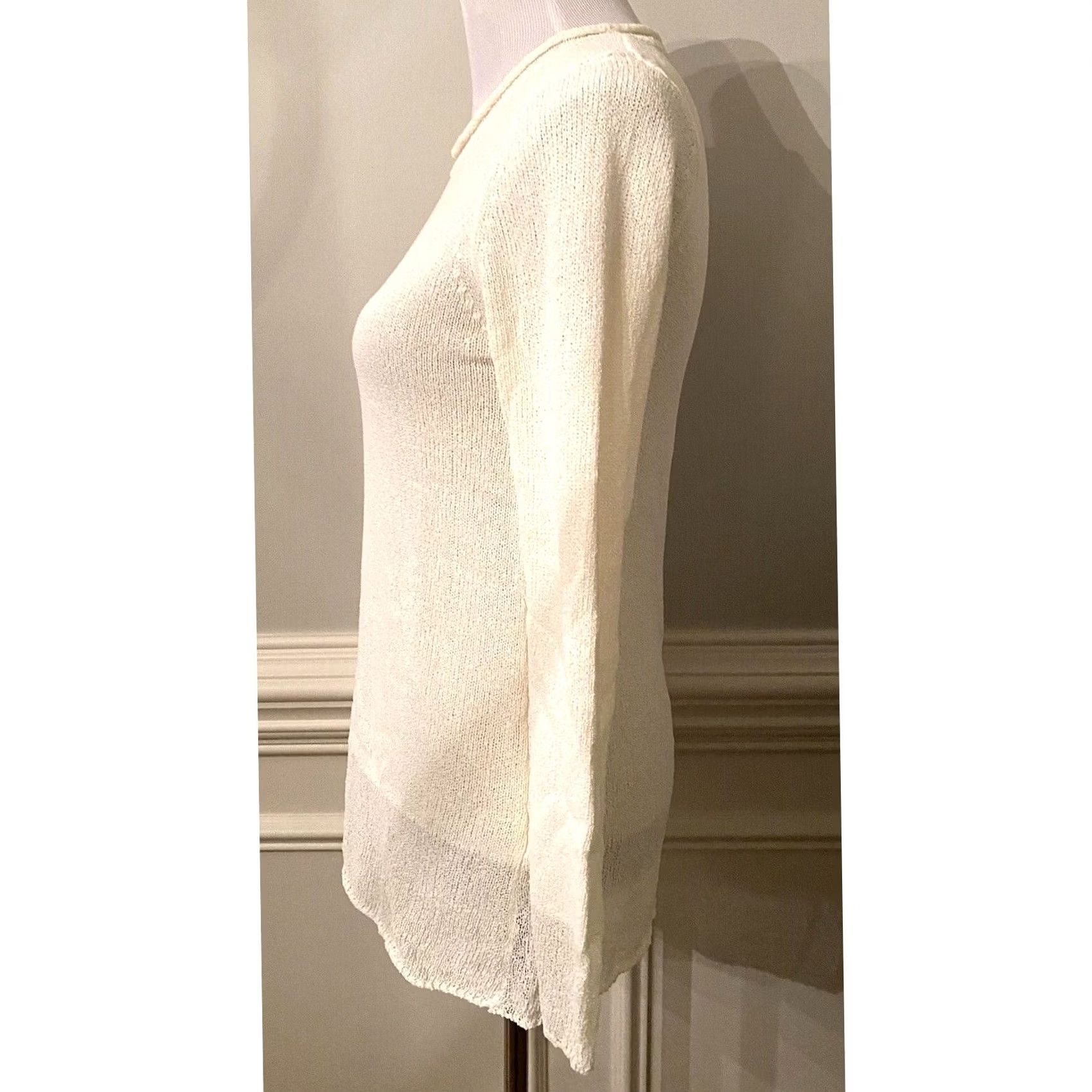 Vintage BALLINGER GOLD Women’s Tunic Top Sweater Ivory Lightweight Knit Sz Small Pullover Long Sleeve Apparel 27" 16" 24" Womens Size S / US 4 / IT 40 - 4 Thumbnail