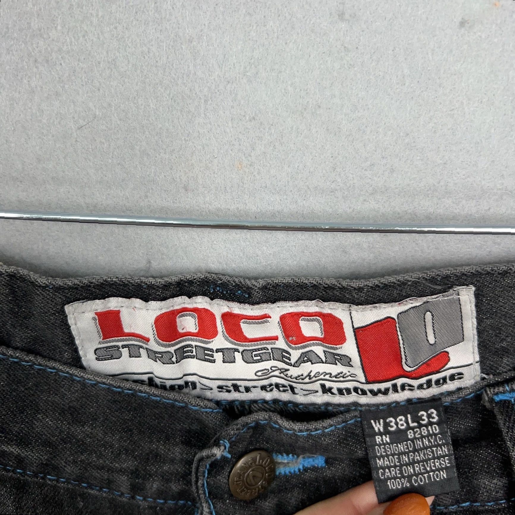 Vintage VINTAGE Loco Streetgear Jeans Mens 38x33 Baggy Carpenter Hammer Loop denim Pants Black/Charcoal Size US 38 / EU 54 - 4 Thumbnail