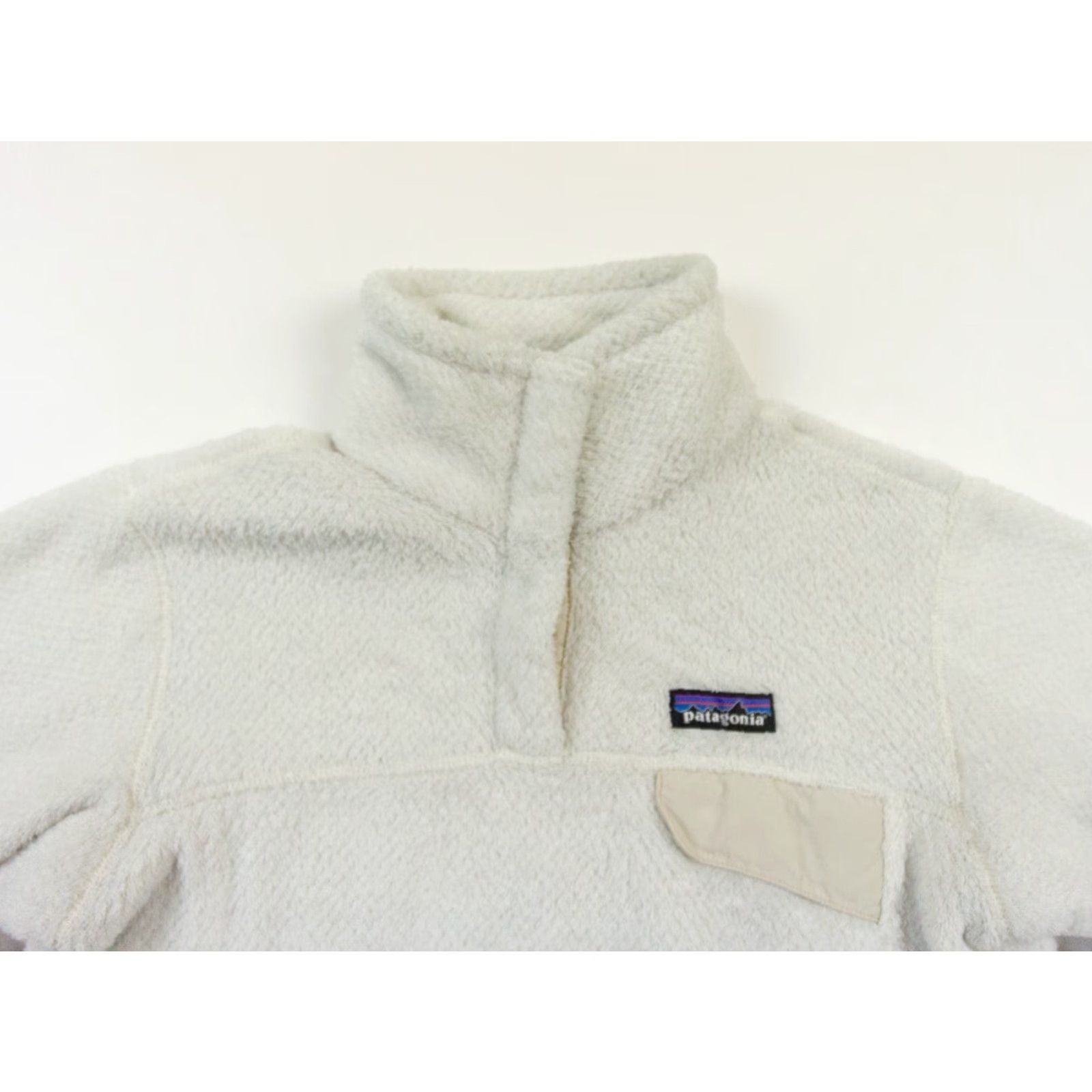 Patagonia Patagonia Women's Re-Tool Snap T Fleece Pullover Sweater White Small Adult Ladies Regular Pullover Casual Size S / US 4 / IT 40 - 2 Thumbnail