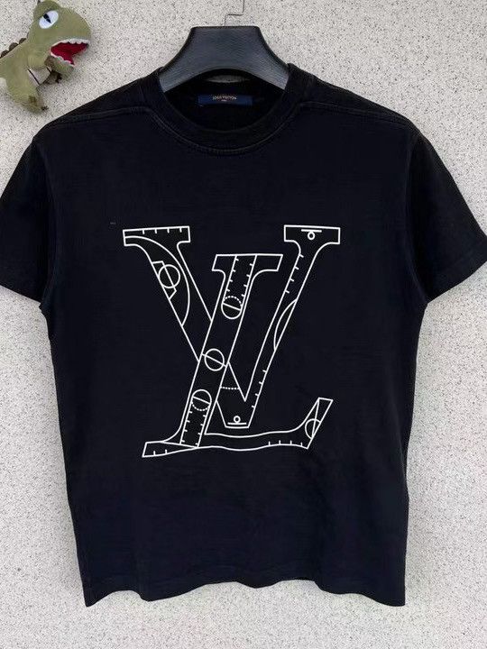 Louis Vuitton Louis Vuitton x NBA Logo T-Shirt Size XS Size US XS / EU 42 / 0 - 1 Thumbnail