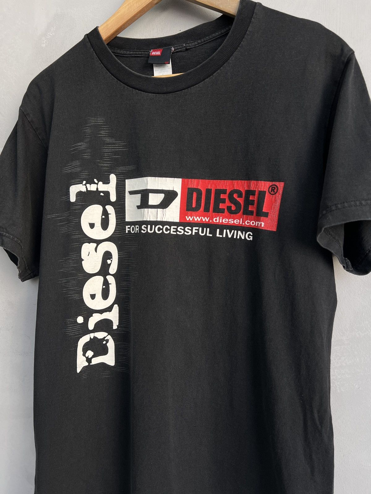 Diesel Diesel Black Logo T-Shirt Vintage Streetwear Size US L / EU 52-54 / 3 - 2 Thumbnail