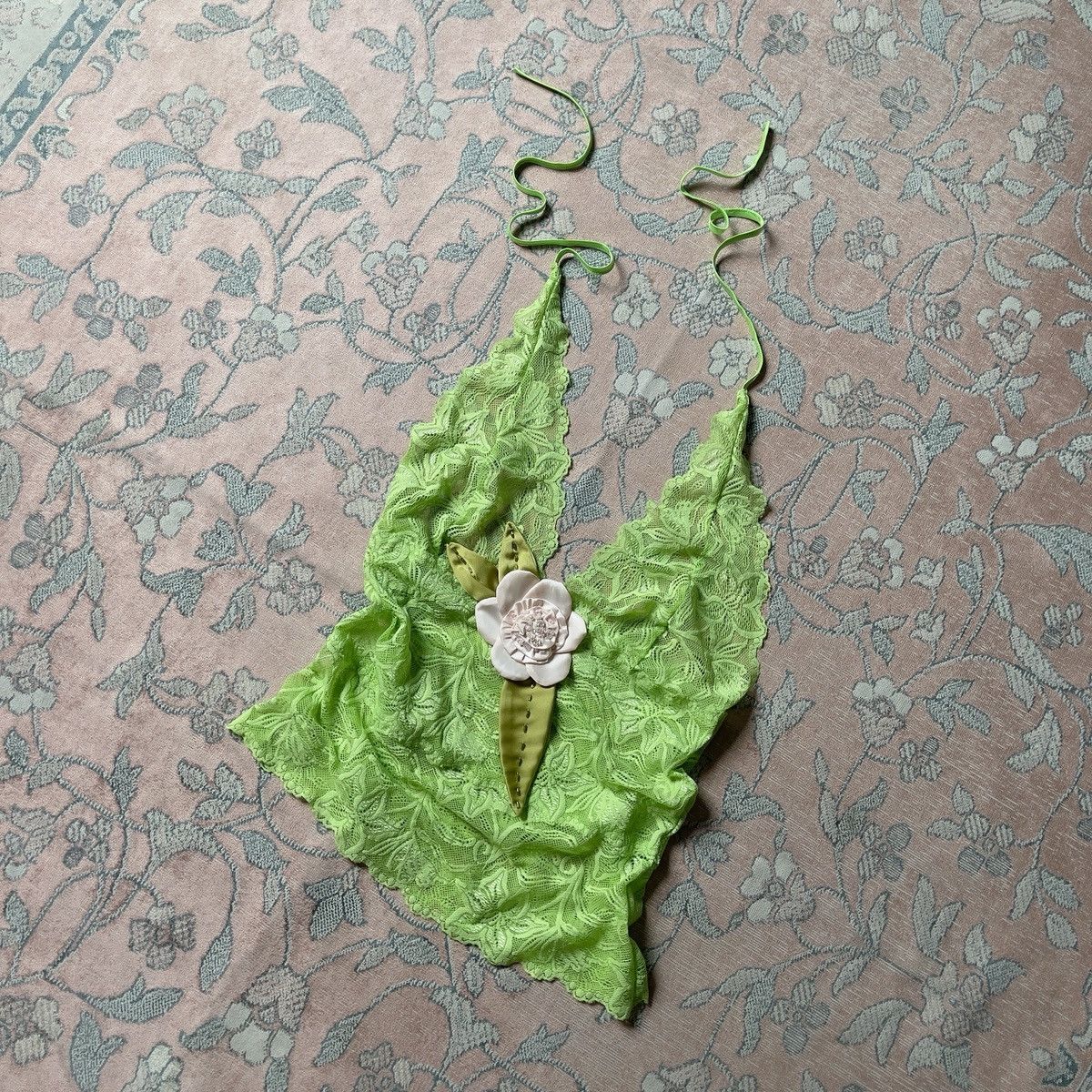 Other Romantic Y2K Lime Green Lace Sheer Halter Camisole (M) Size M / US 6-8 / IT 42-44 - 8 Thumbnail