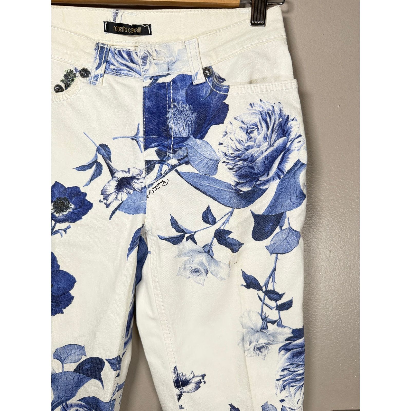 Roberto Cavalli Roberto Cavalli Floral Print Jeans size 38IT/2-4 US Size 27" / US 4 / IT 40 - 6 Thumbnail