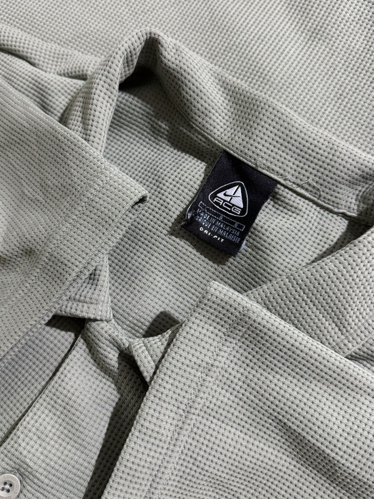 Nike ACG Vintage 00’s Nike ACG shirt Size US L / EU 52-54 / 3 - 9 Thumbnail