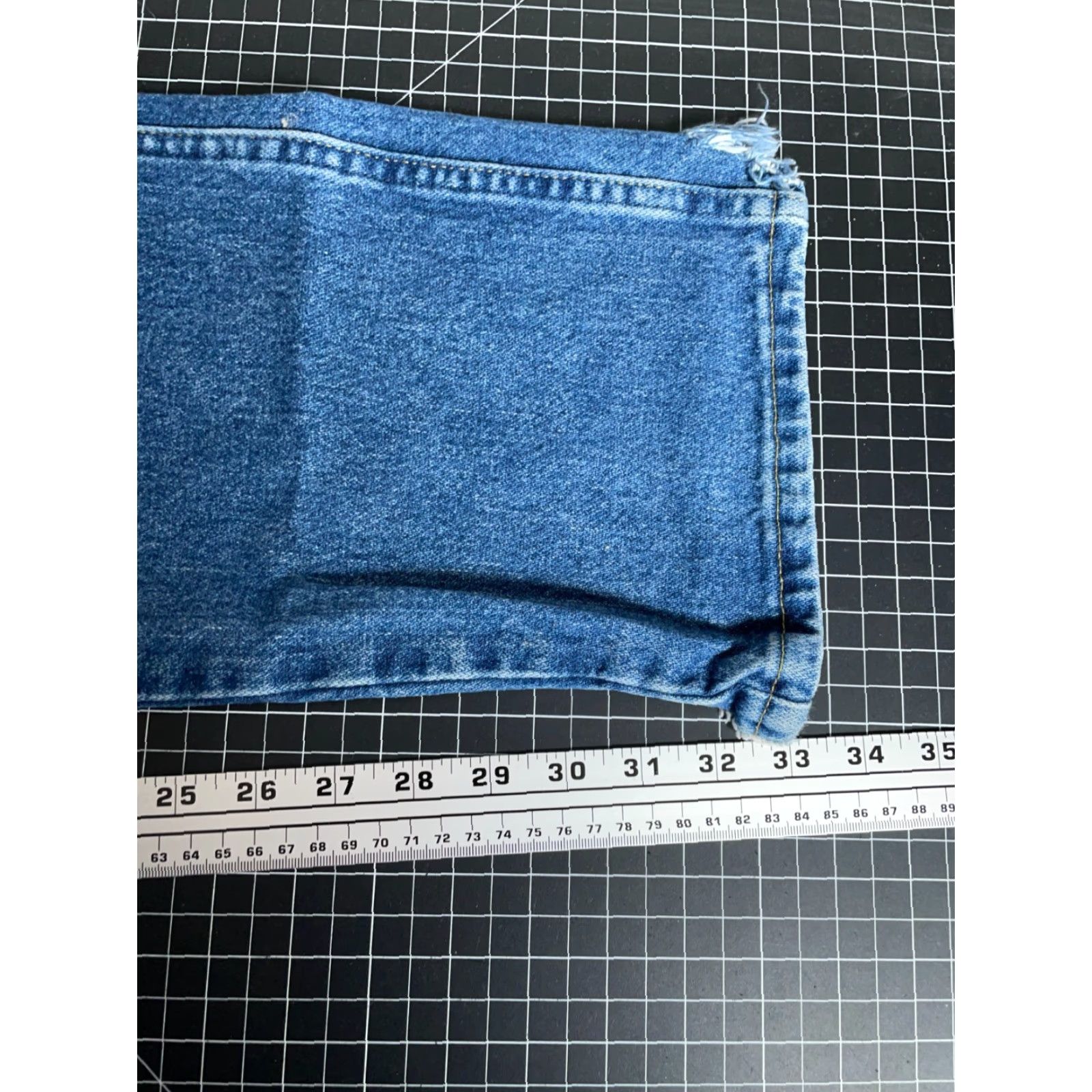 Wrangler VINTAGE Wrangler George Strait Jeans Men's 31 x 33 (33 x 34 Tag) Cowboy Cut Distressed Size US 31 - 6 Thumbnail