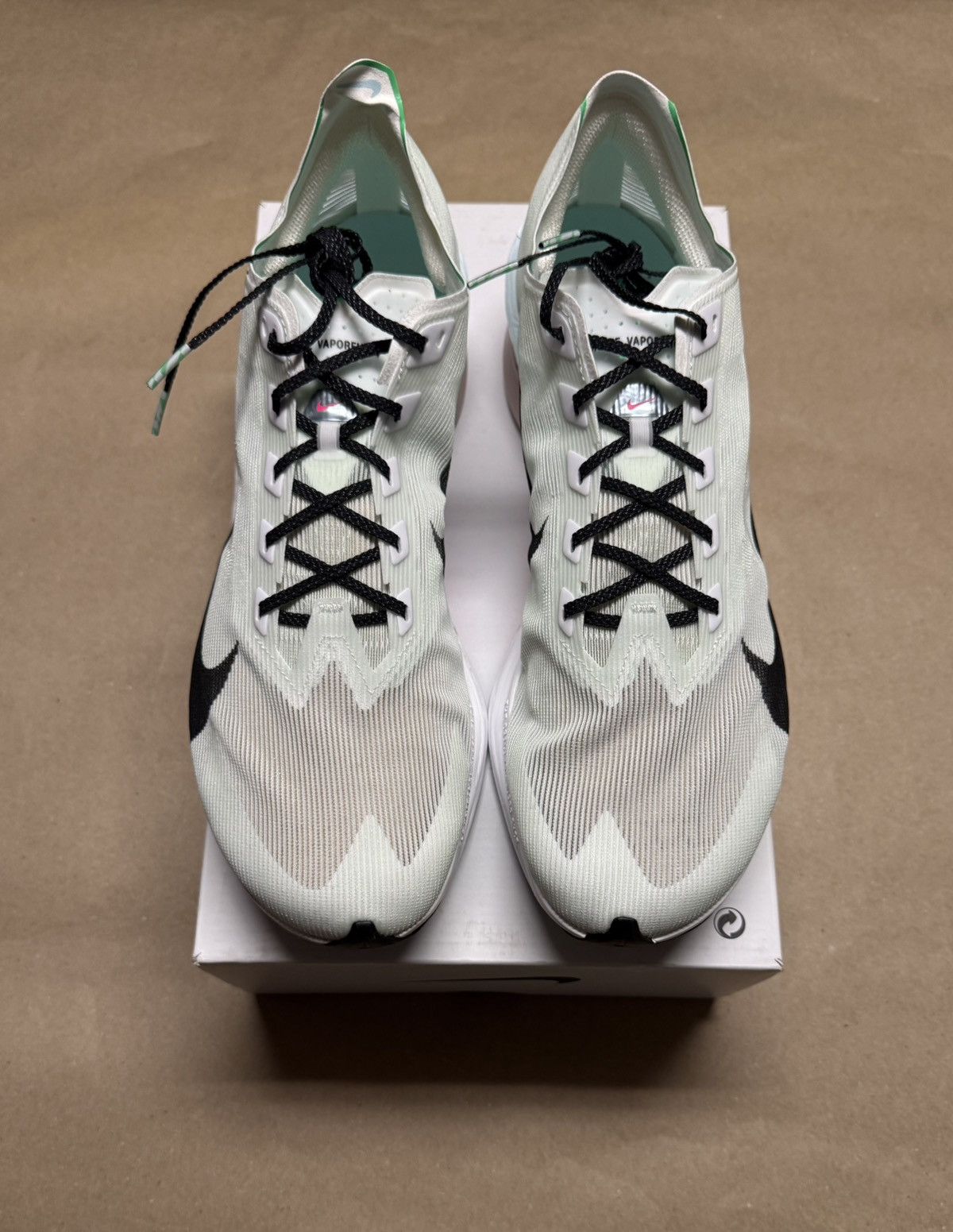 Nike Nike Zoom X Vaporfly Next 4% Men’s 15 running shoes NEW! Size US 15 / EU 48 - 3 Thumbnail