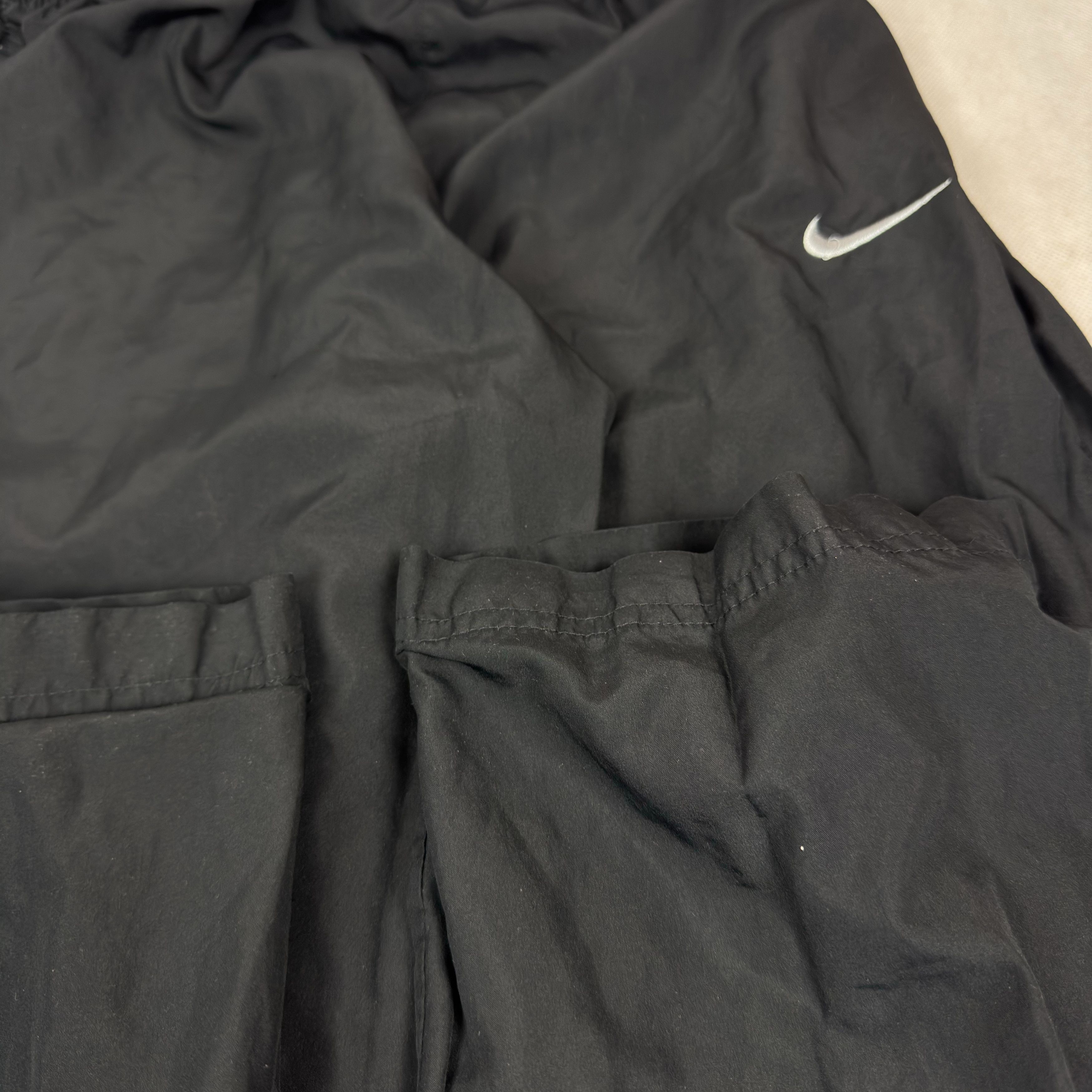 Nike × Vintage Nike Women Black Swoosh Straight Leg Mesh Lined Track Pant S Size 30" / US 8 / IT 44 - 4 Thumbnail