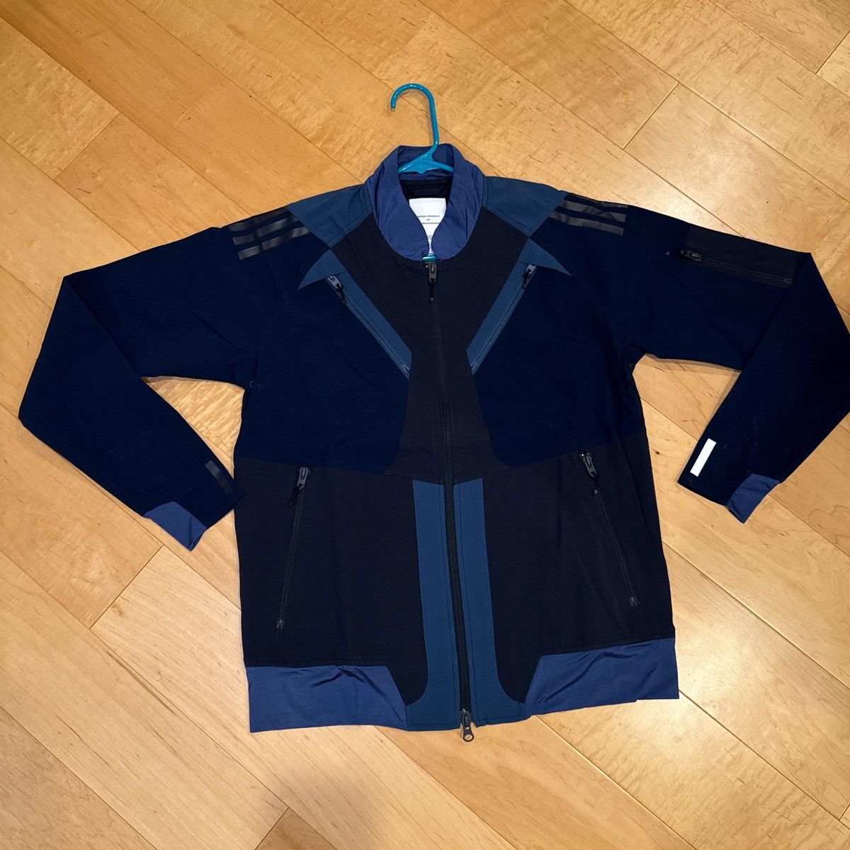 adidas × White Mountaineering トラックジャケット Rare Adidas white mountaineering track suit/light zip jacket