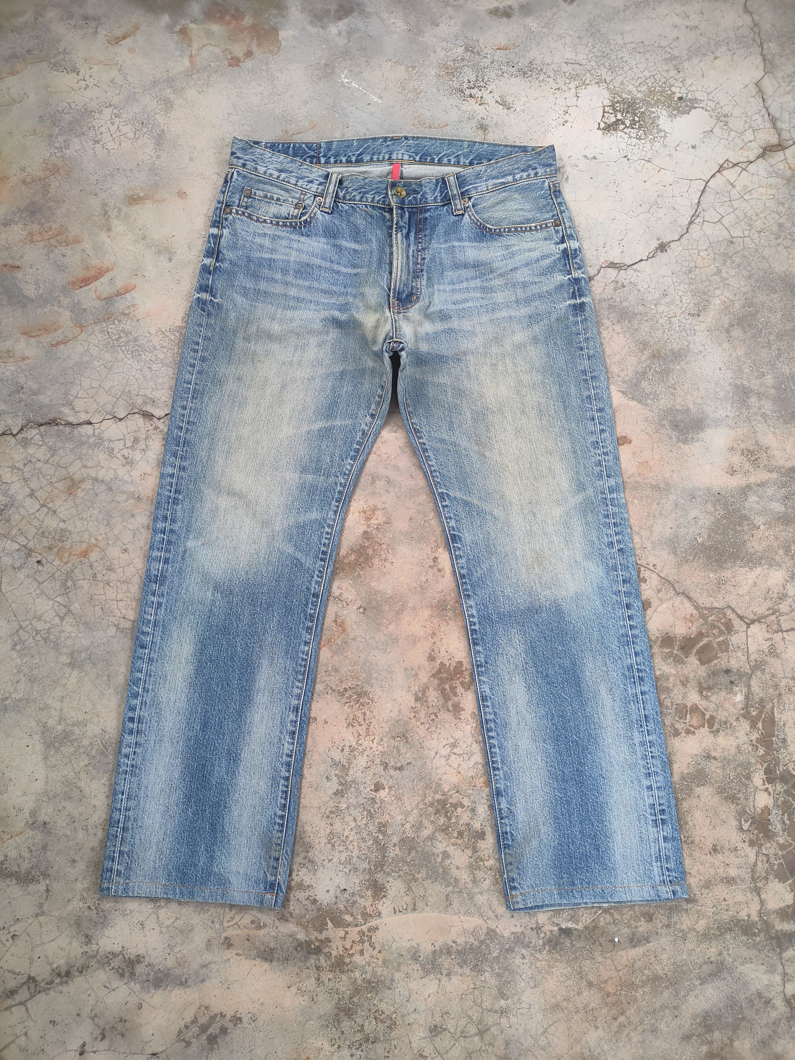 Japanese Brand VINTAGE JAPANESE FADED BLUE JEAN DENIM PANTS Size US 37 - 1 Thumbnail