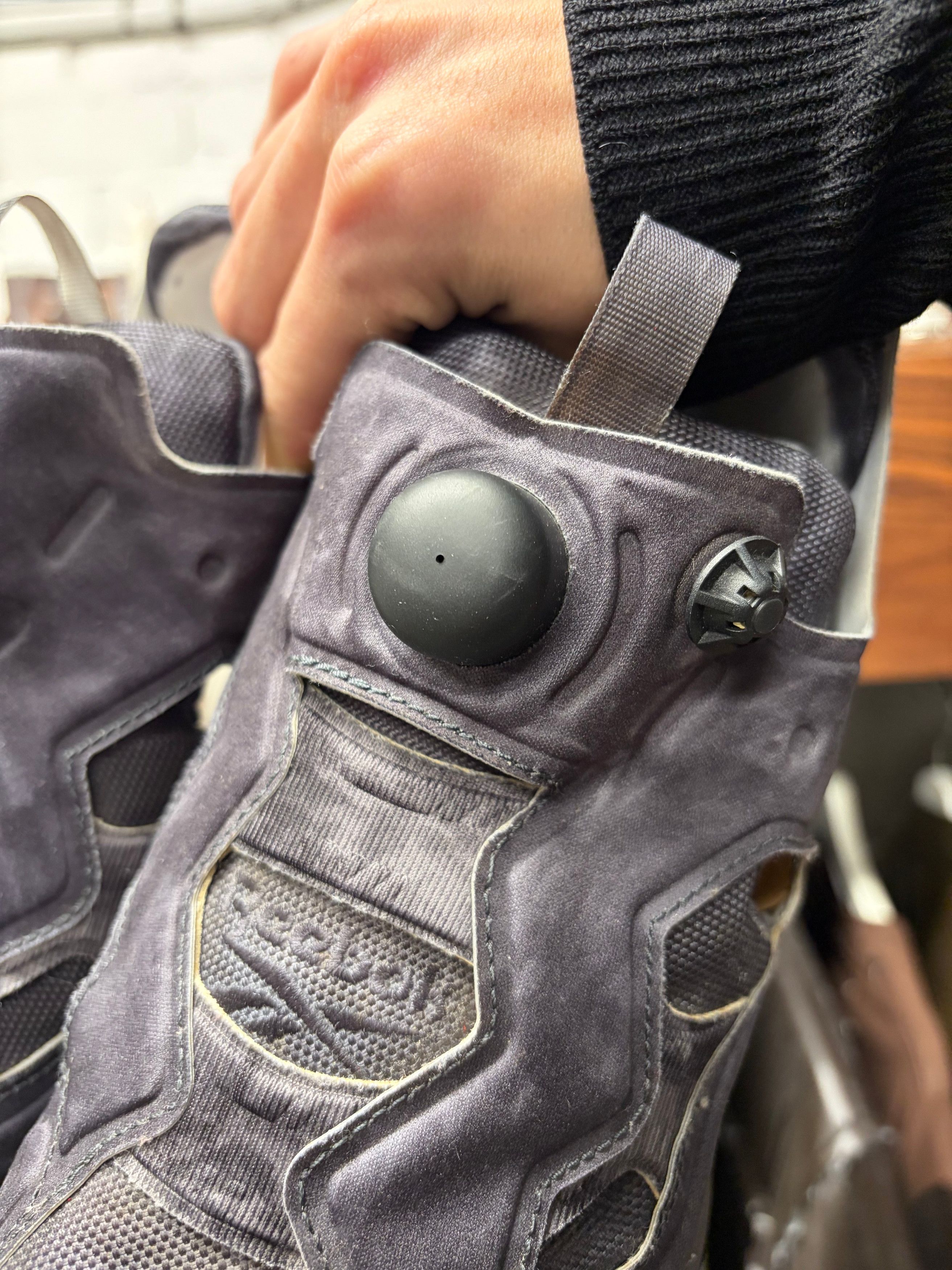 Vetements Vetements x Reebok Dark Purple ‘Instapump’ Low Top Sneakers Size US 9 / EU 42 - 3 Thumbnail