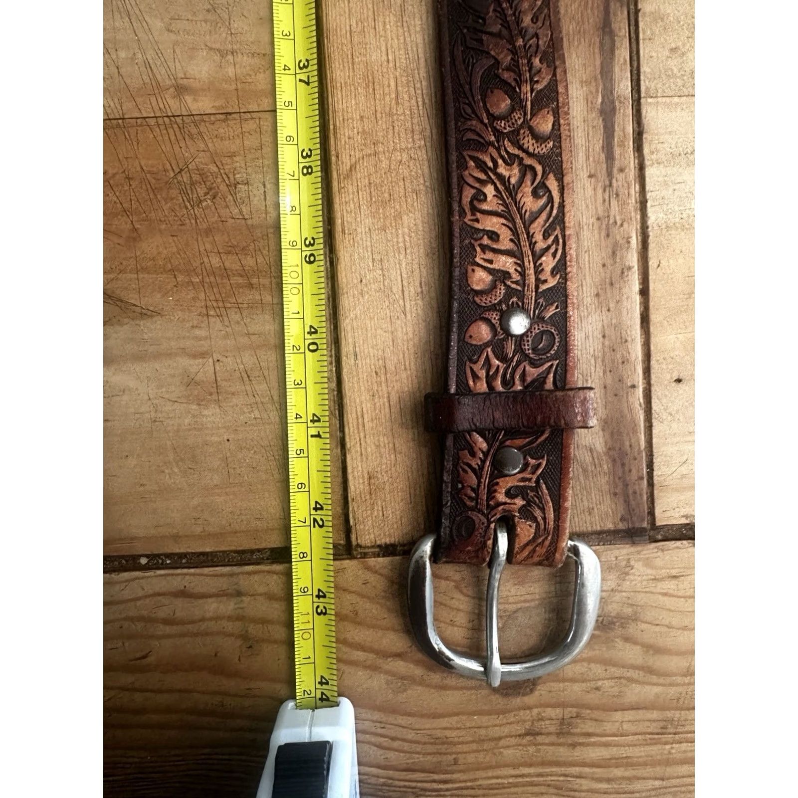 Vintage VINTAGE Cowboy Belt Leather Hand Tooled Floral Leaves 42.5” Long No Size L Brown Mens Womens Belt Size ONE SIZE - 5 Thumbnail
