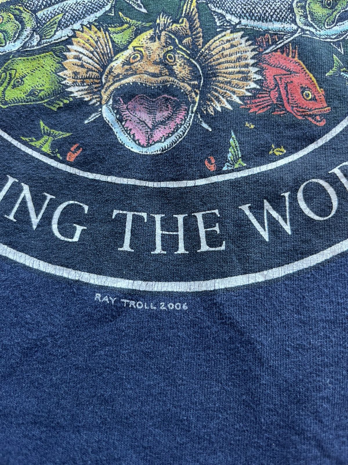 Vintage Vintage RAY TROLL Design FEEDING THE WORLD 2006’s T-shirt Size US XXL / EU 58 / 5 - 6 Thumbnail