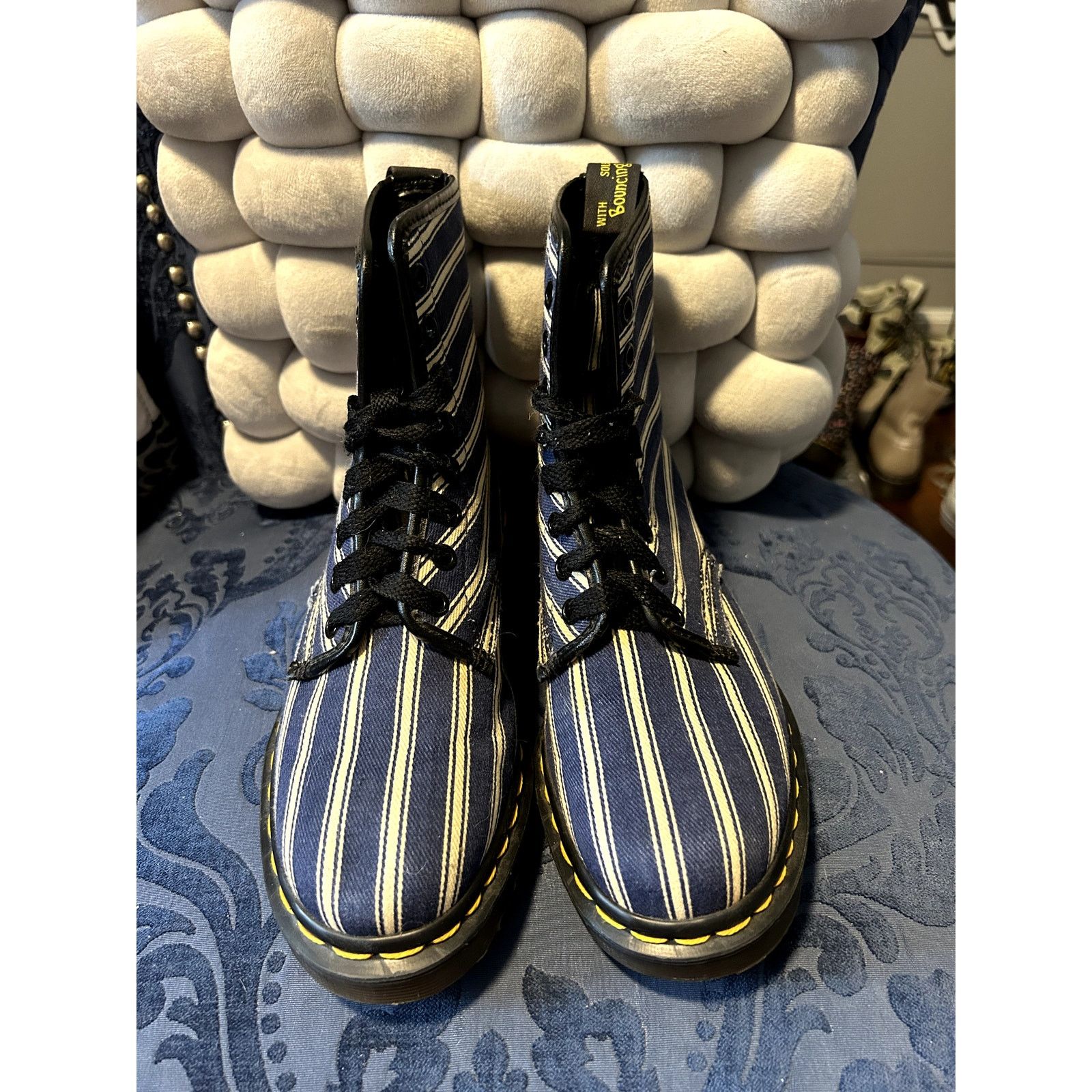 Dr. Martens Dr Martens Navy and Cream Striped Canvas size 5/EU 35 MIE Size US 5 / IT 35 - 3 Thumbnail