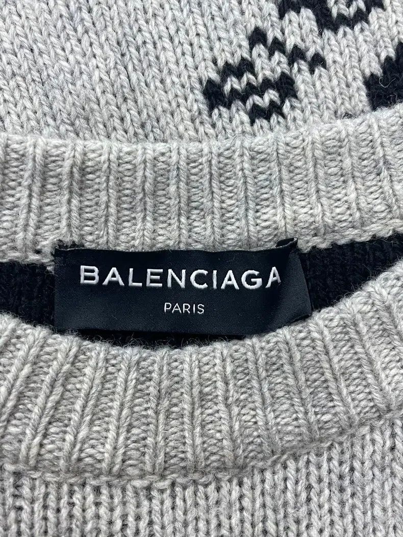 Balenciaga Balenciaga Gray sweater with full lettered logo, size M Size US M / EU 48-50 / 2 - 4 Thumbnail