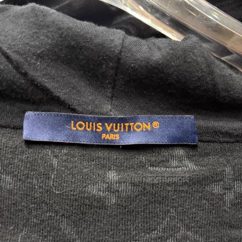 Louis Vuitton Louis Vuitton Black towel full logo zipper jacket Size US XXL / EU 58 / 5 - 3 Thumbnail